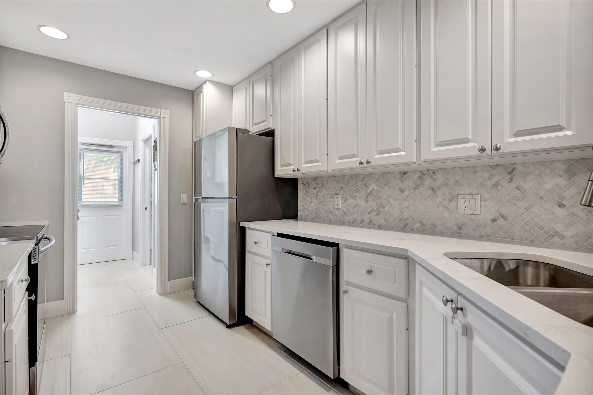 Charleston Court - Residential