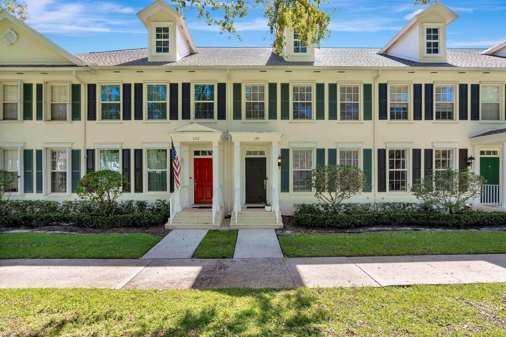 Photo of 170 Wentworth Court, Jupiter, FL 33458 (MLS # R11132095)