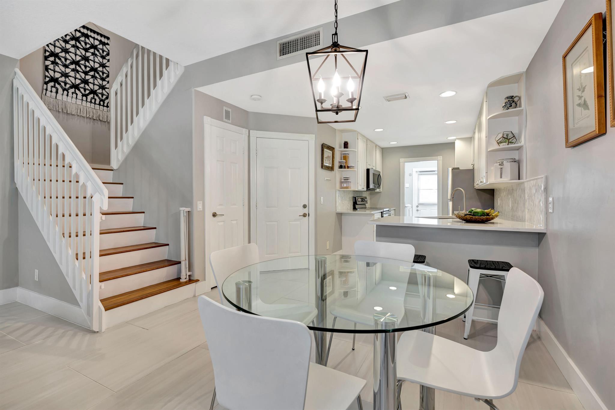 Charleston Court - Residential