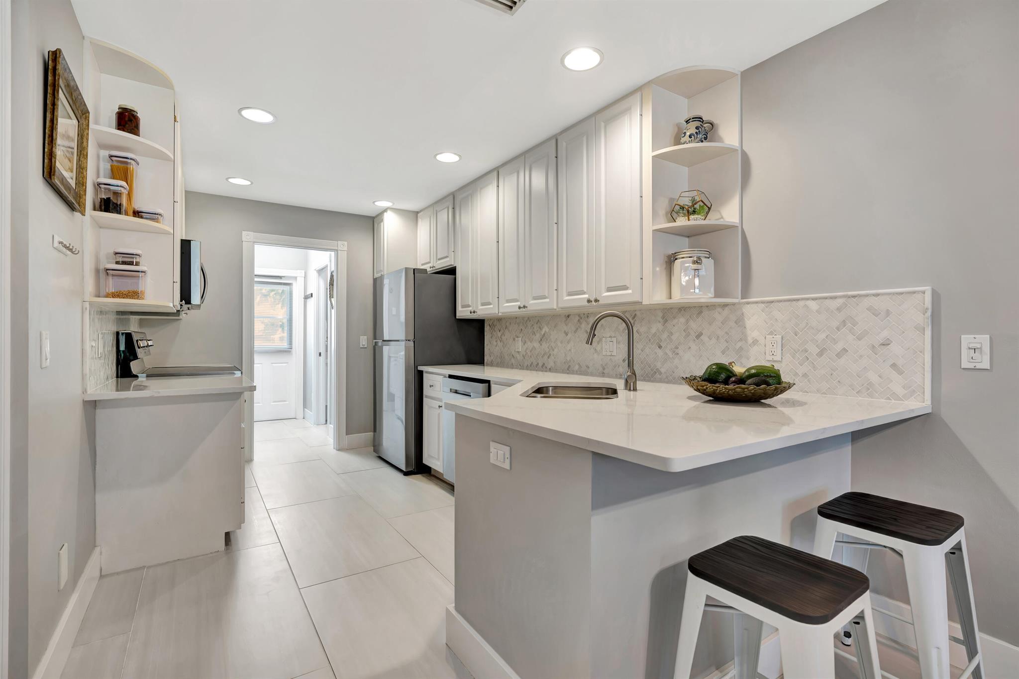 Charleston Court - Residential