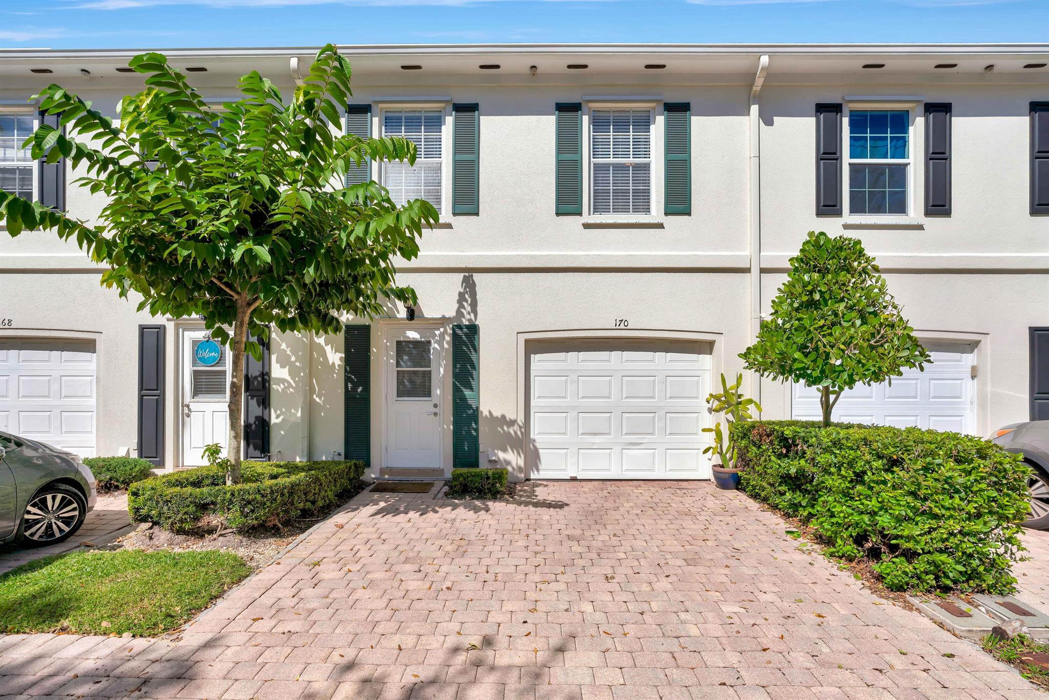 Charleston Court - Residential