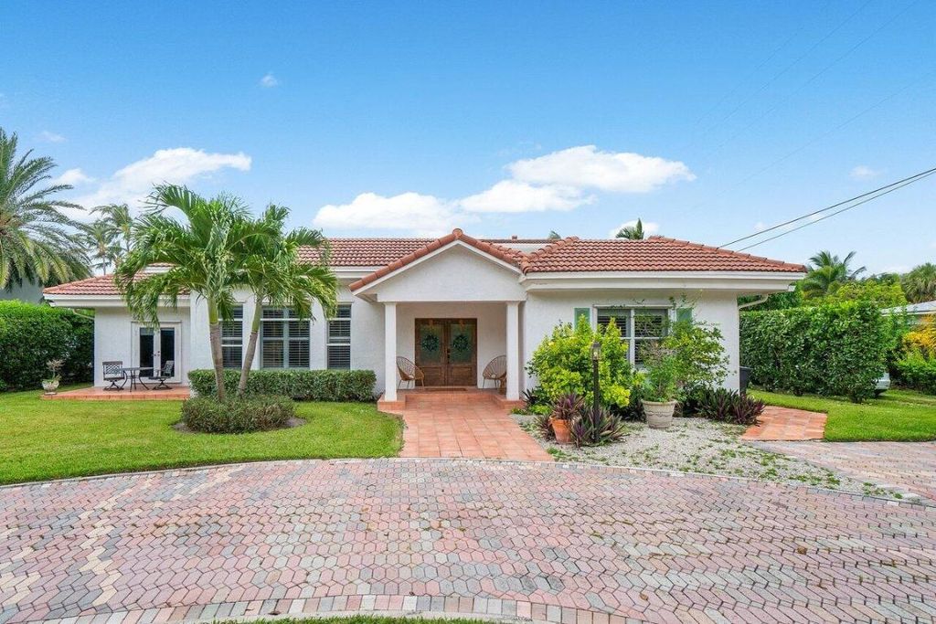 Photo of 6260 N Ocean Boulevard, Ocean Ridge, FL 33435 (MLS # R10956878)