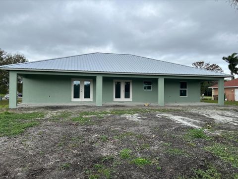 A home in Okeechobee