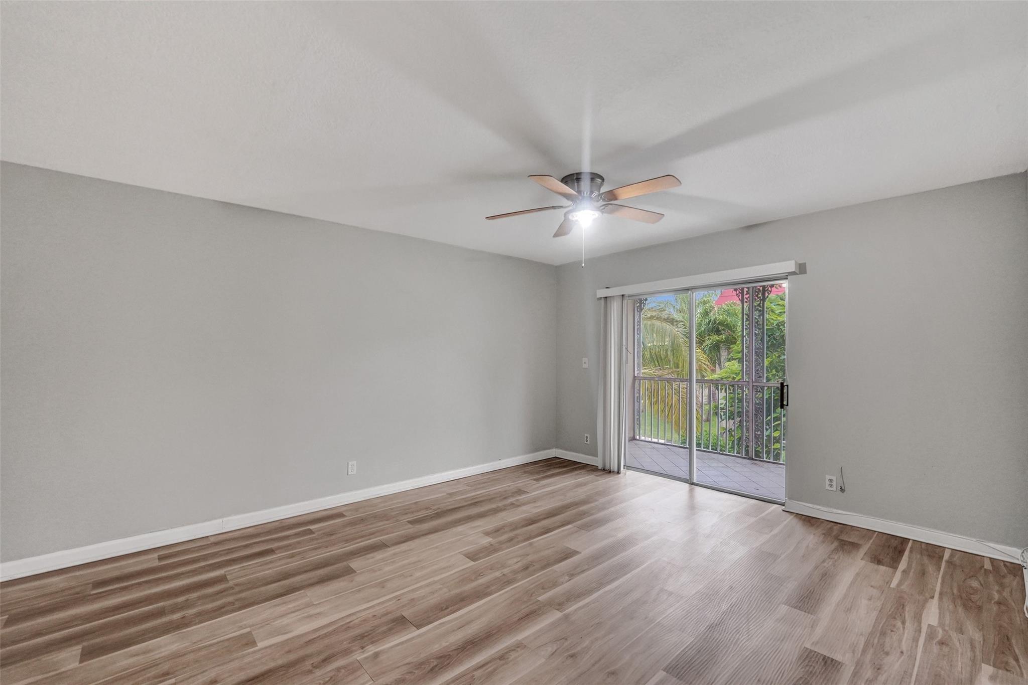 555 SE 8th St 252