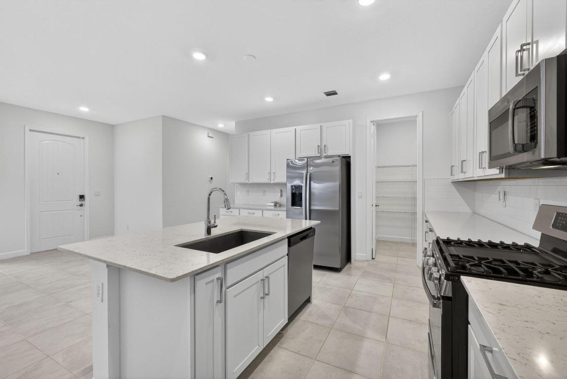 ARDEN PUD POD I SOUTH - Residential Lease