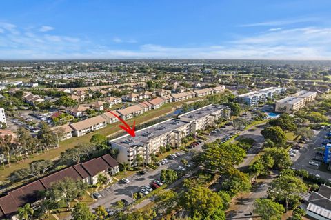 Tiny photo for 4735 Lucerne Lakes Boulevard #402, Lake Worth, FL 33467 (MLS # R11158617)