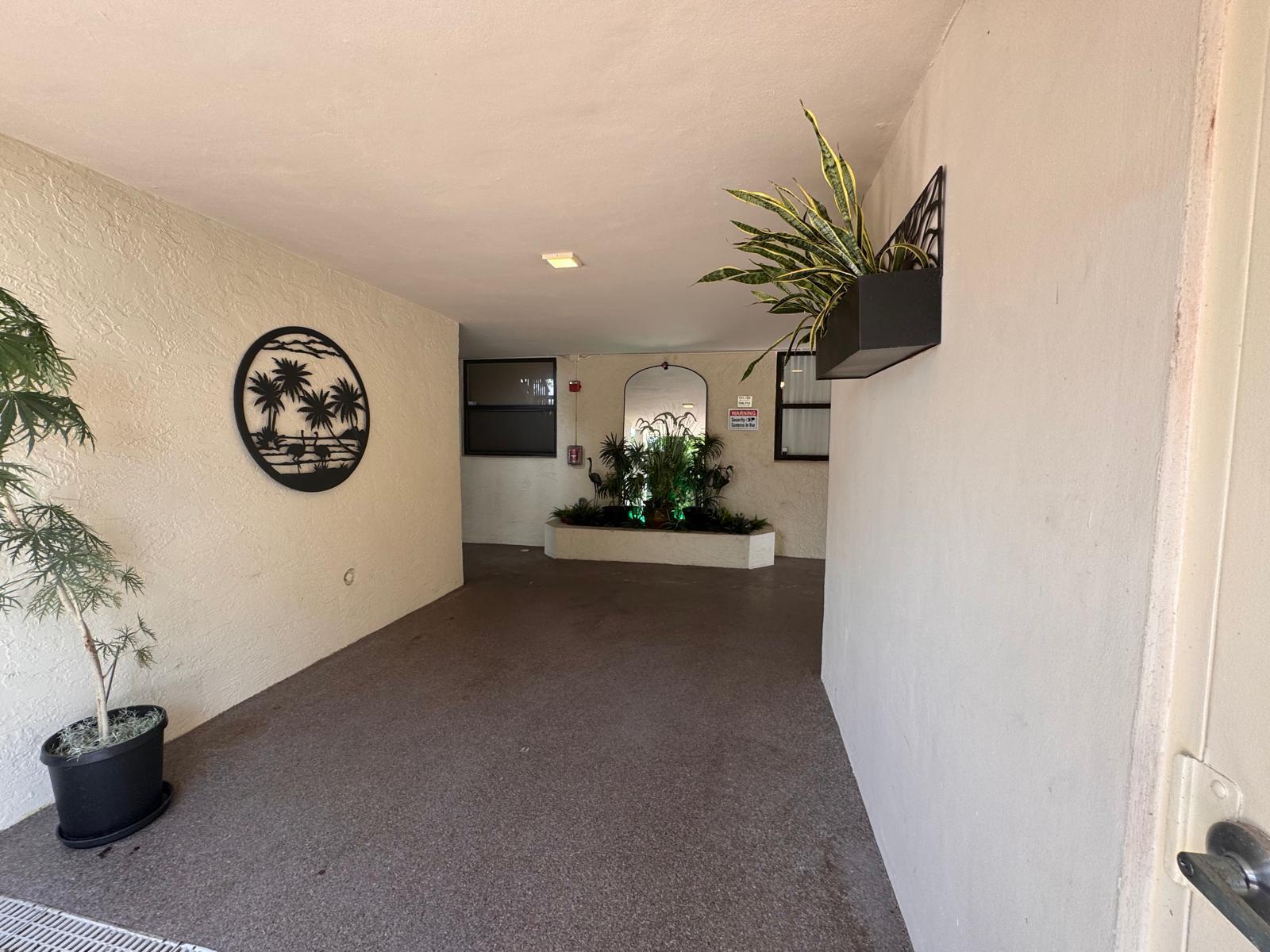 115 LAKE EMERALD Drive 410