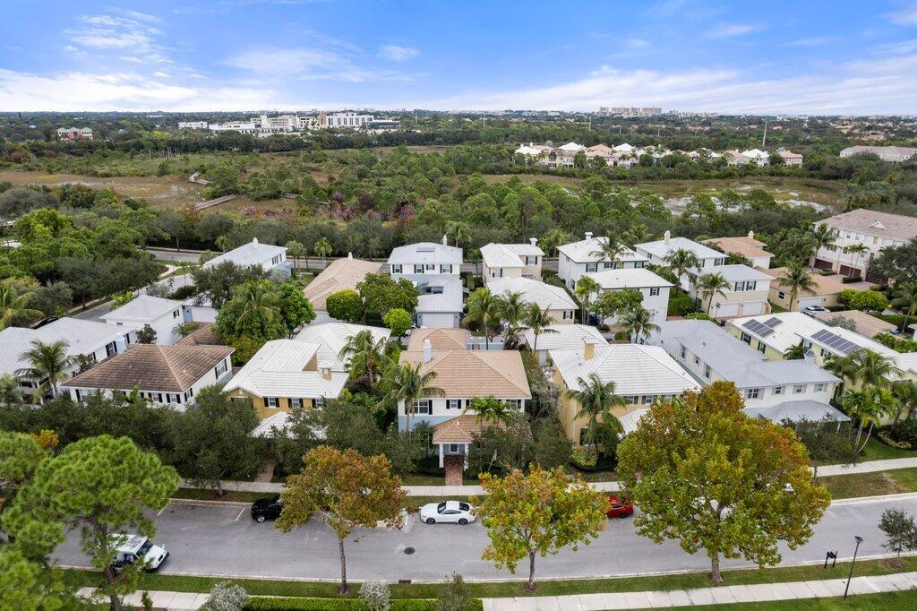 BOTANICA - Residential