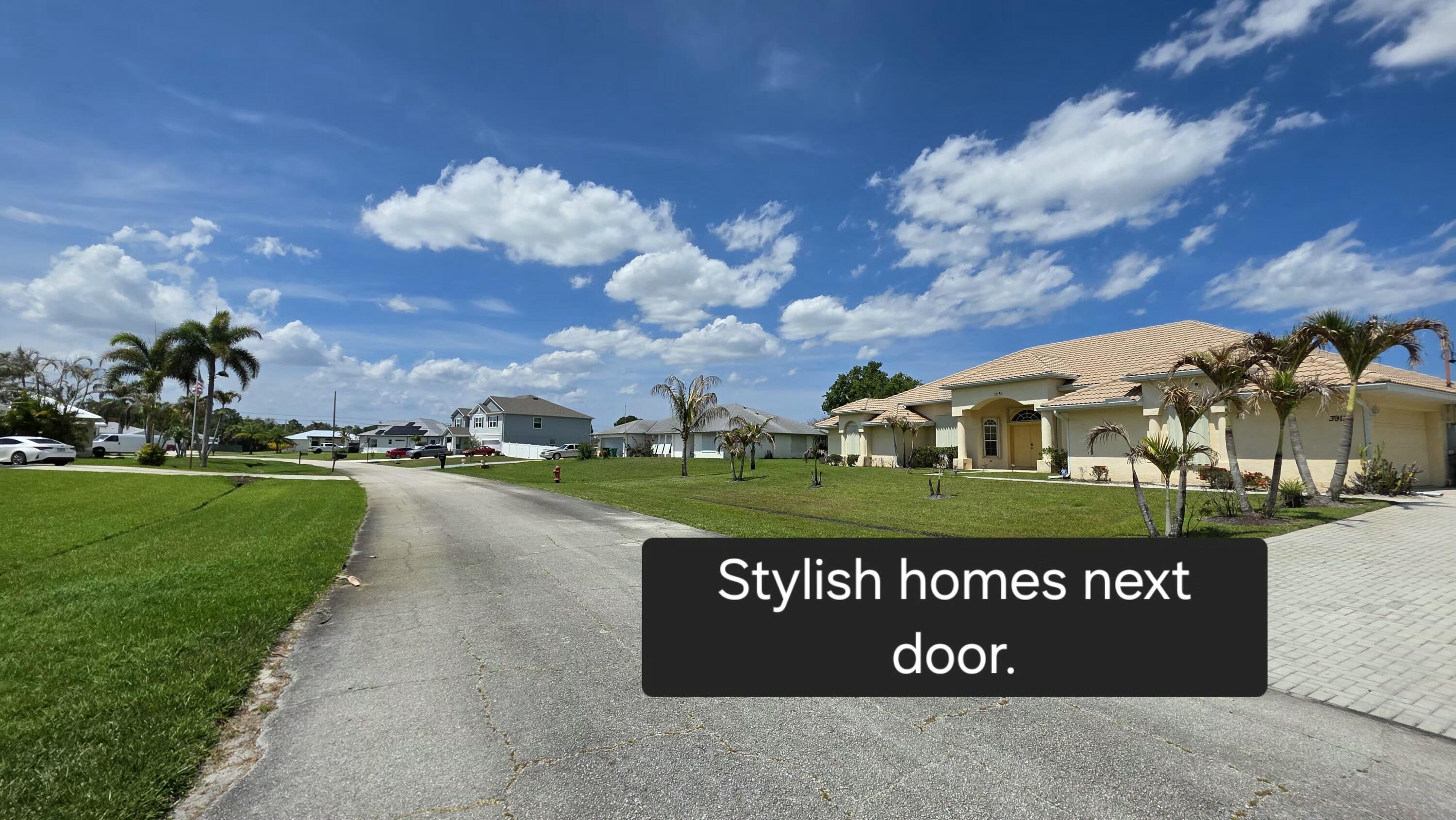 PORT ST LUCIE SECTION 37 - Land