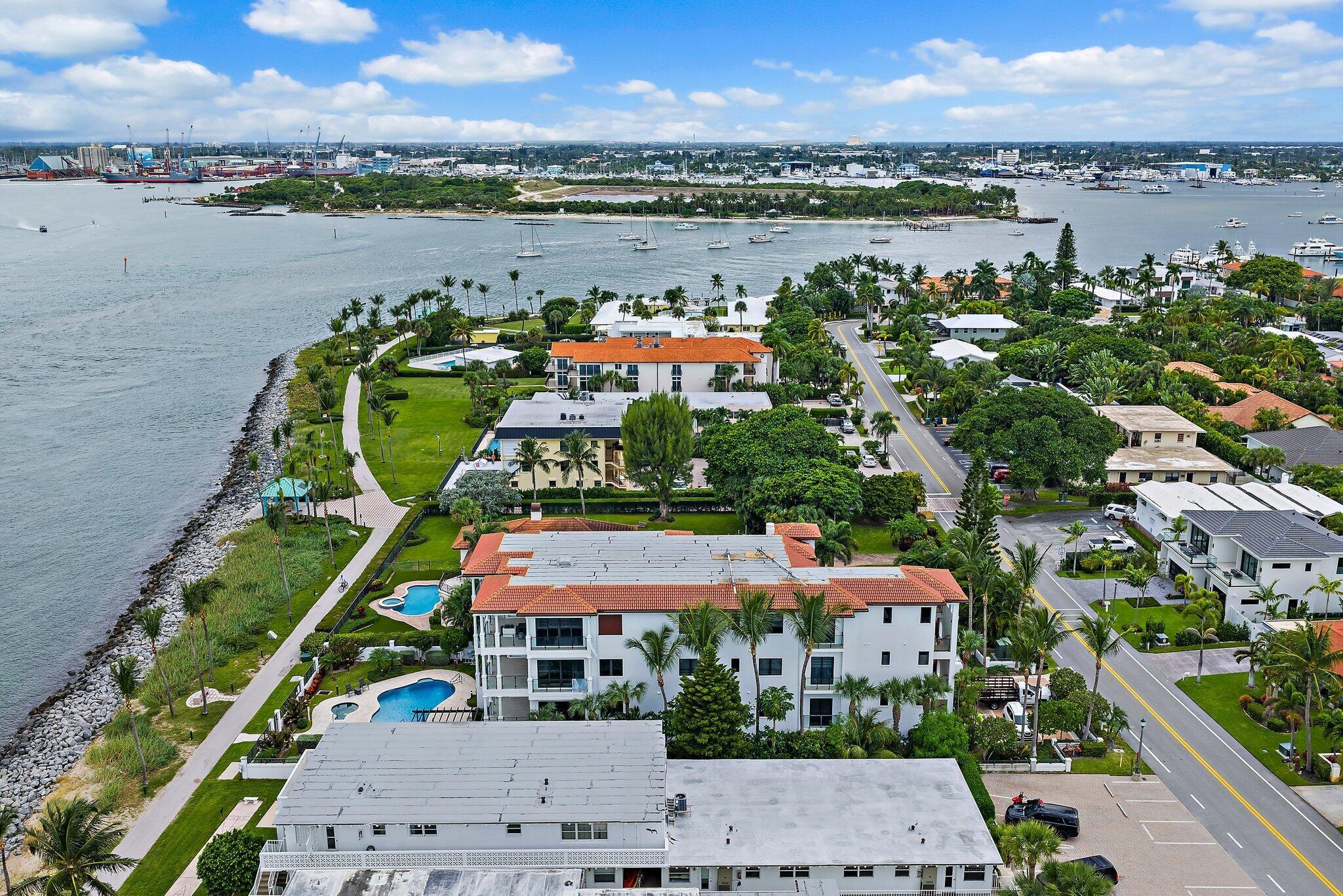 ADDISON SINGER ISLAND - Residential Lease