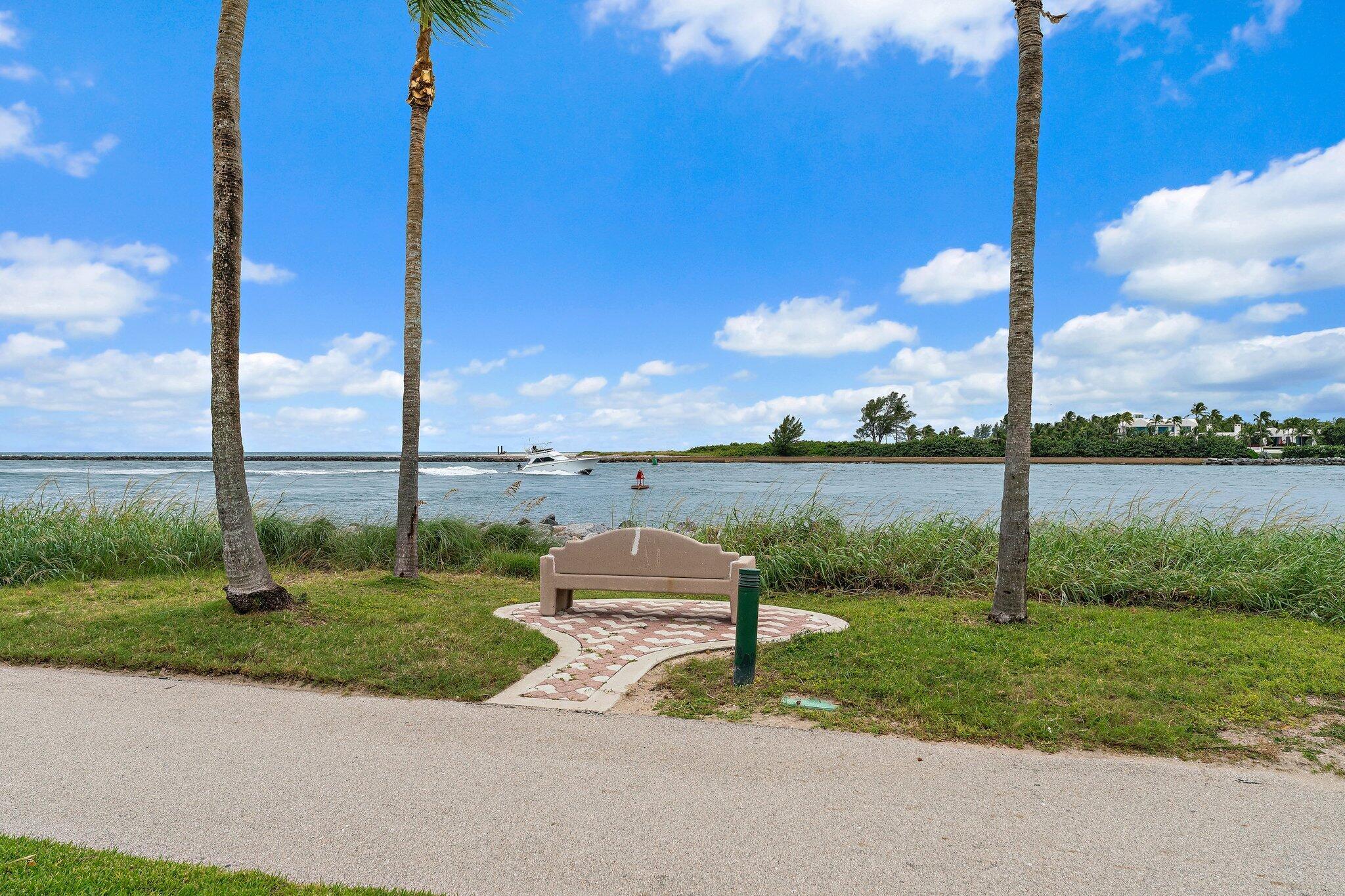 ADDISON SINGER ISLAND - Residential Lease