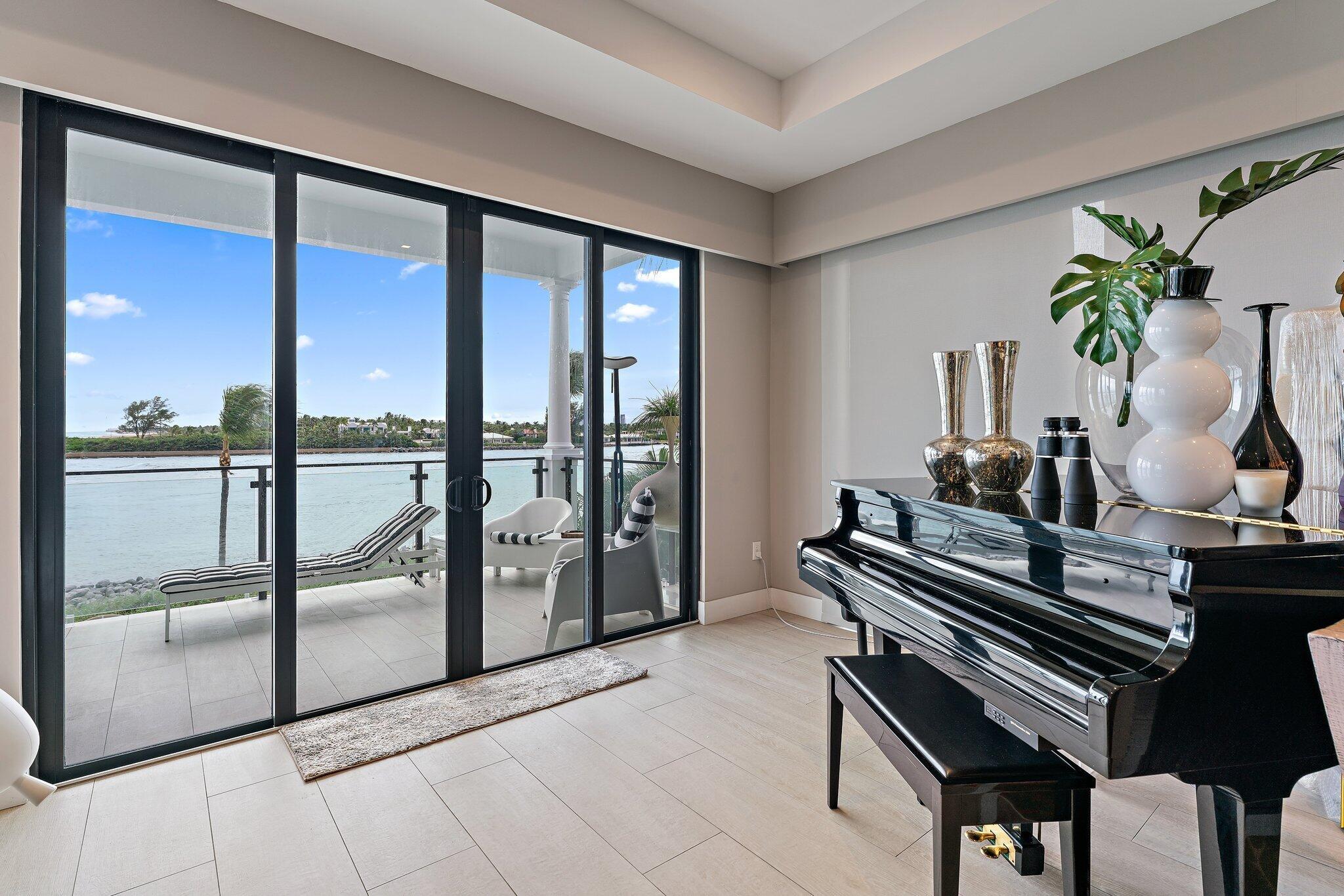 ADDISON SINGER ISLAND - Residential Lease