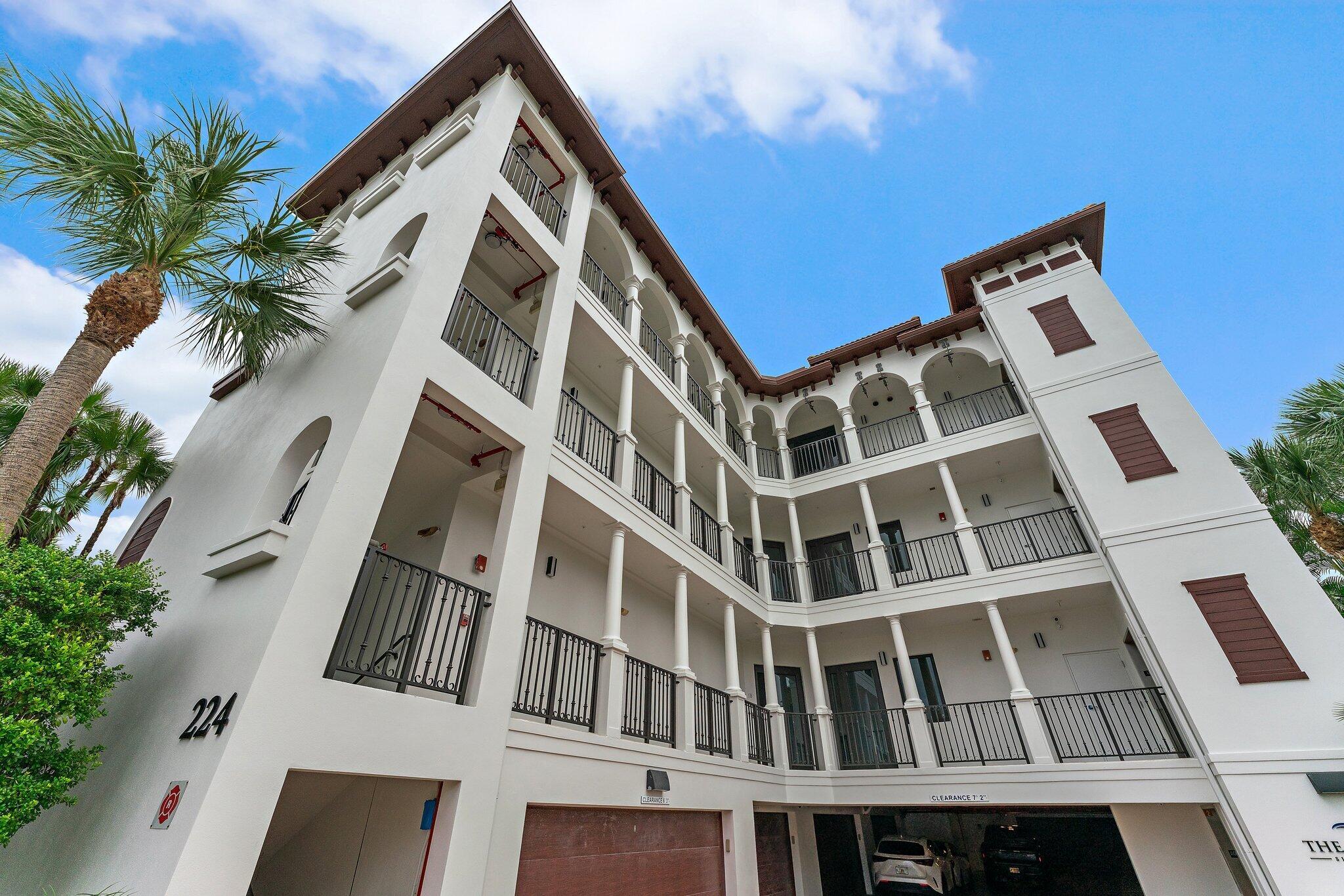 ADDISON SINGER ISLAND - Residential Lease