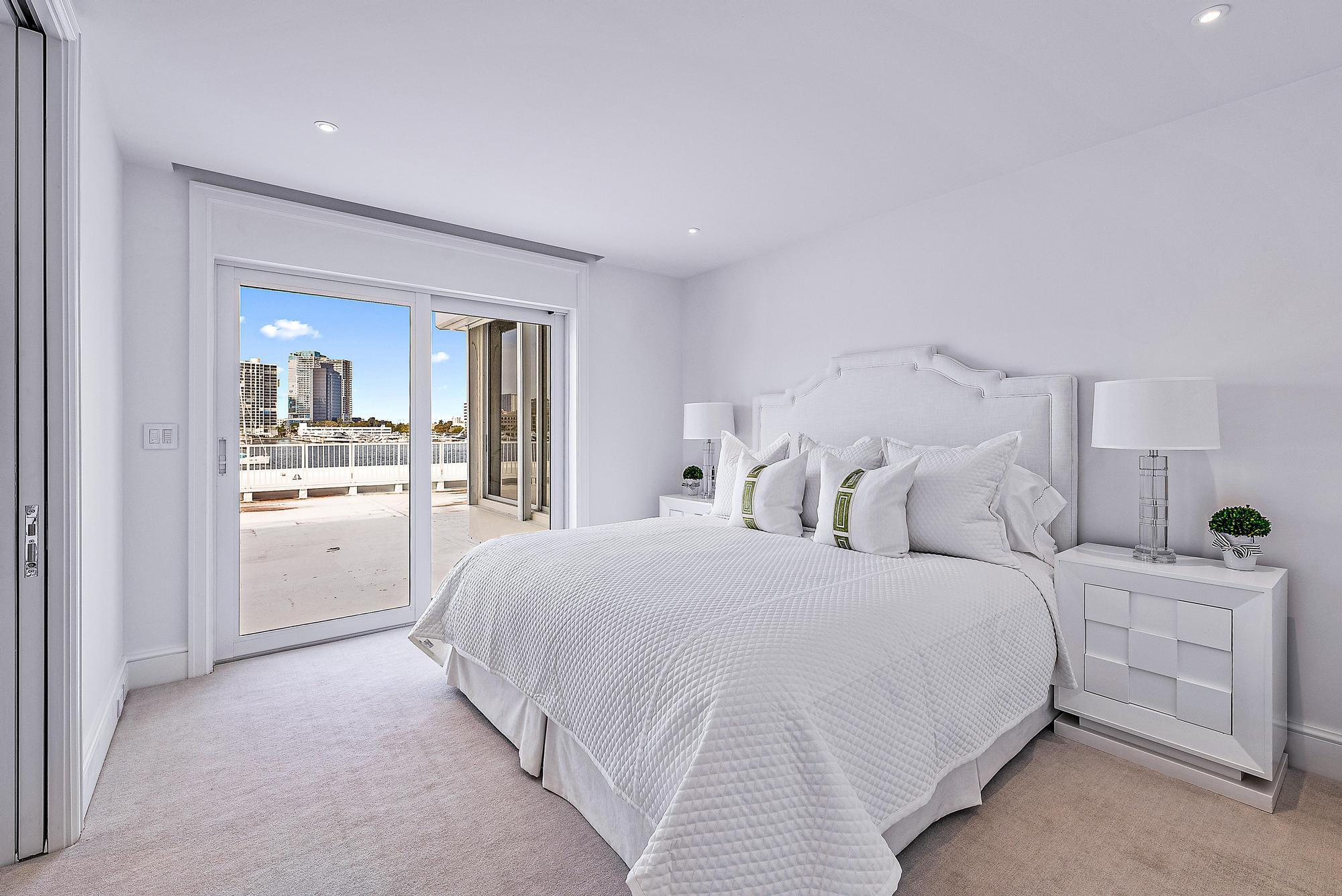 Palm Beach Towers - Residential