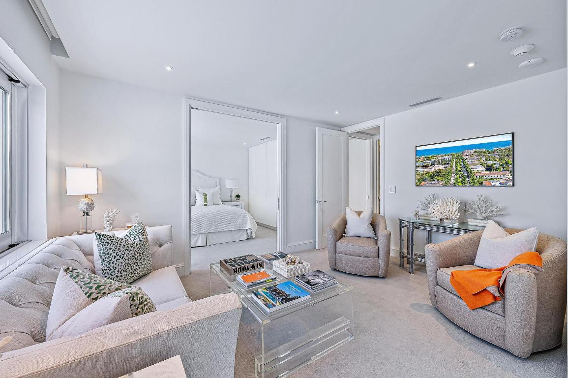 Palm Beach Towers - Residential