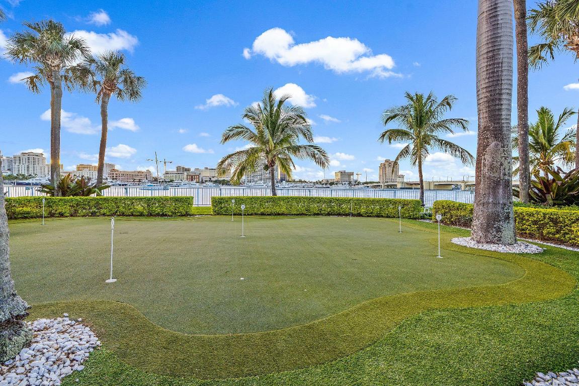 Palm Beach Towers - Residential