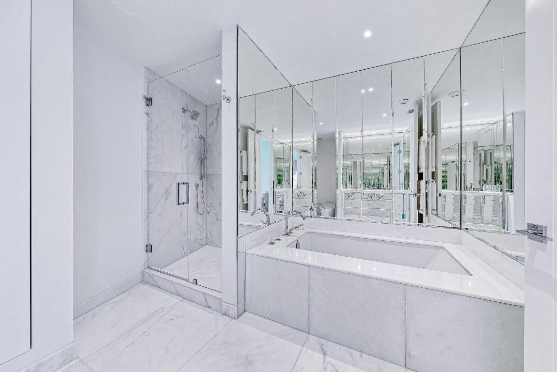 Palm Beach Towers - Residential