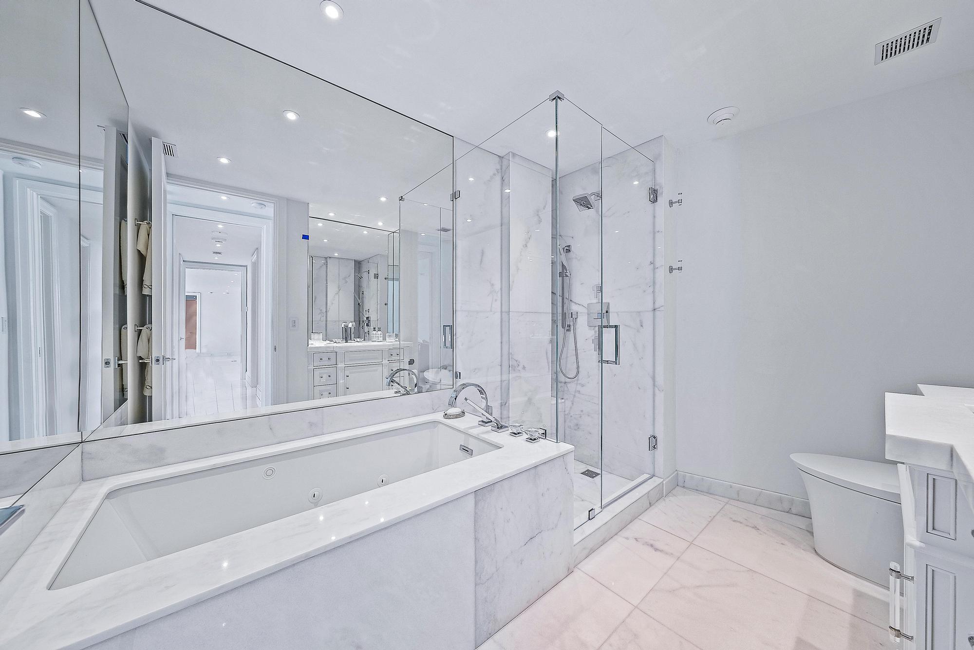 Palm Beach Towers - Residential