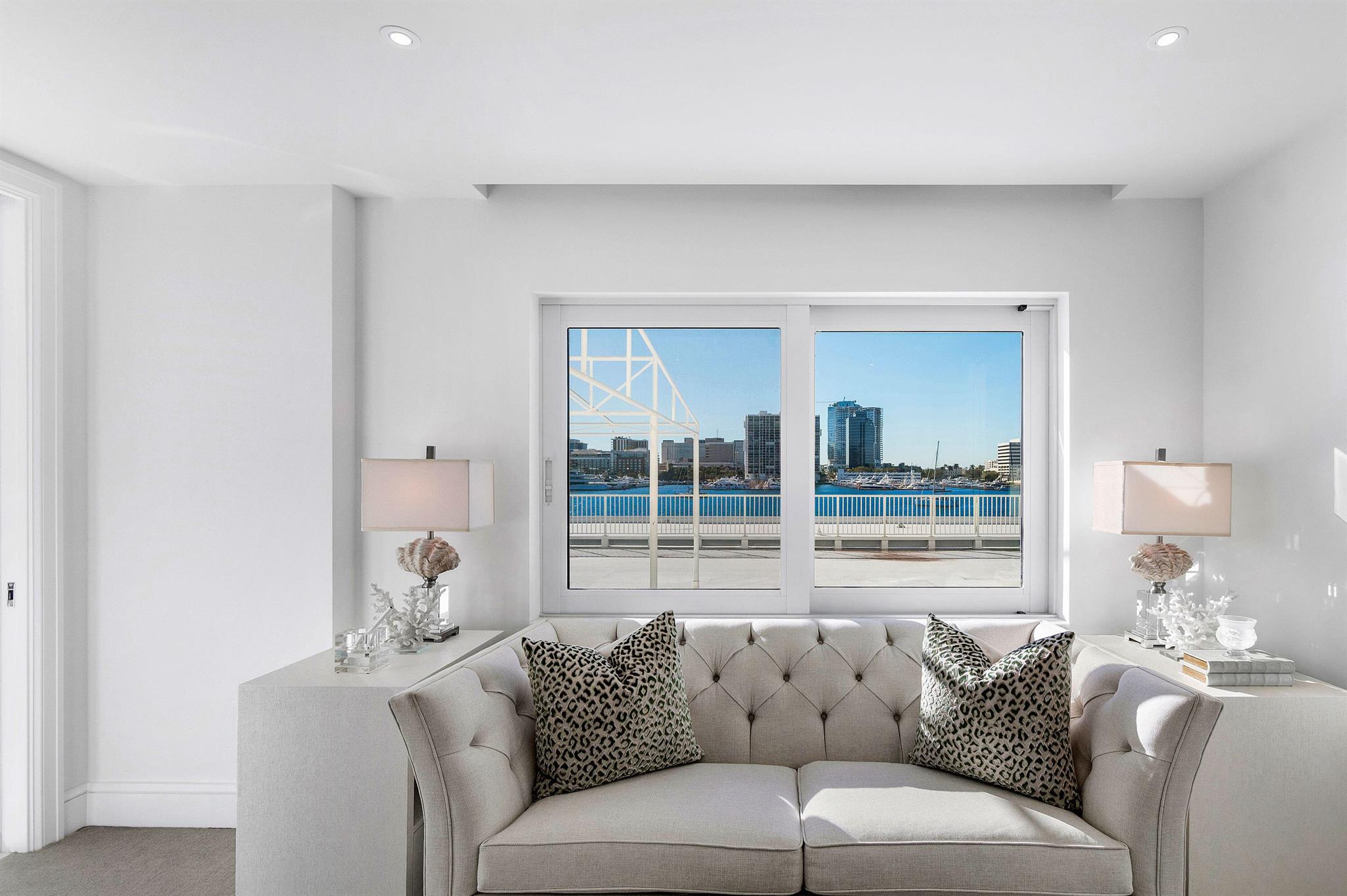 Palm Beach Towers - Residential