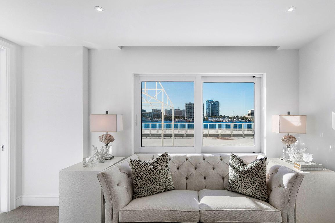 Palm Beach Towers - Residential