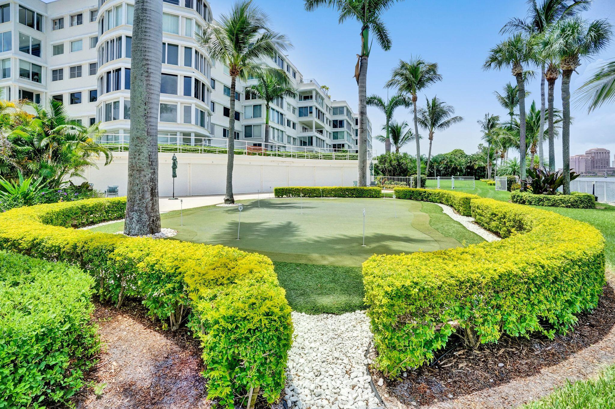 Palm Beach Towers - Residential