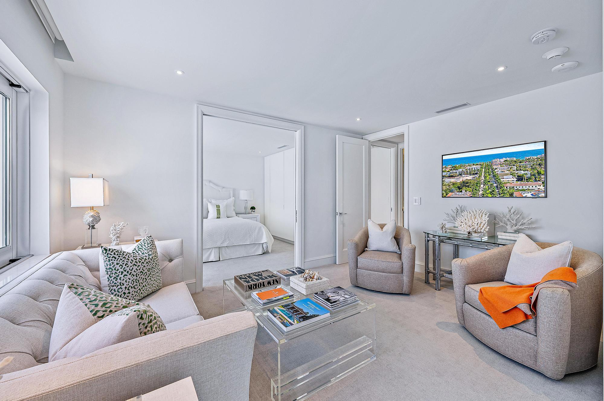 Palm Beach Towers - Residential