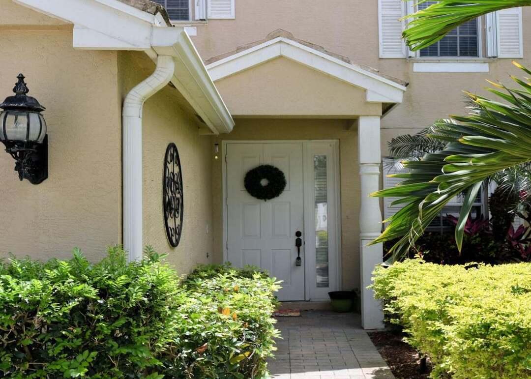 ANTHONY GROVES PH 2 - Residential Lease