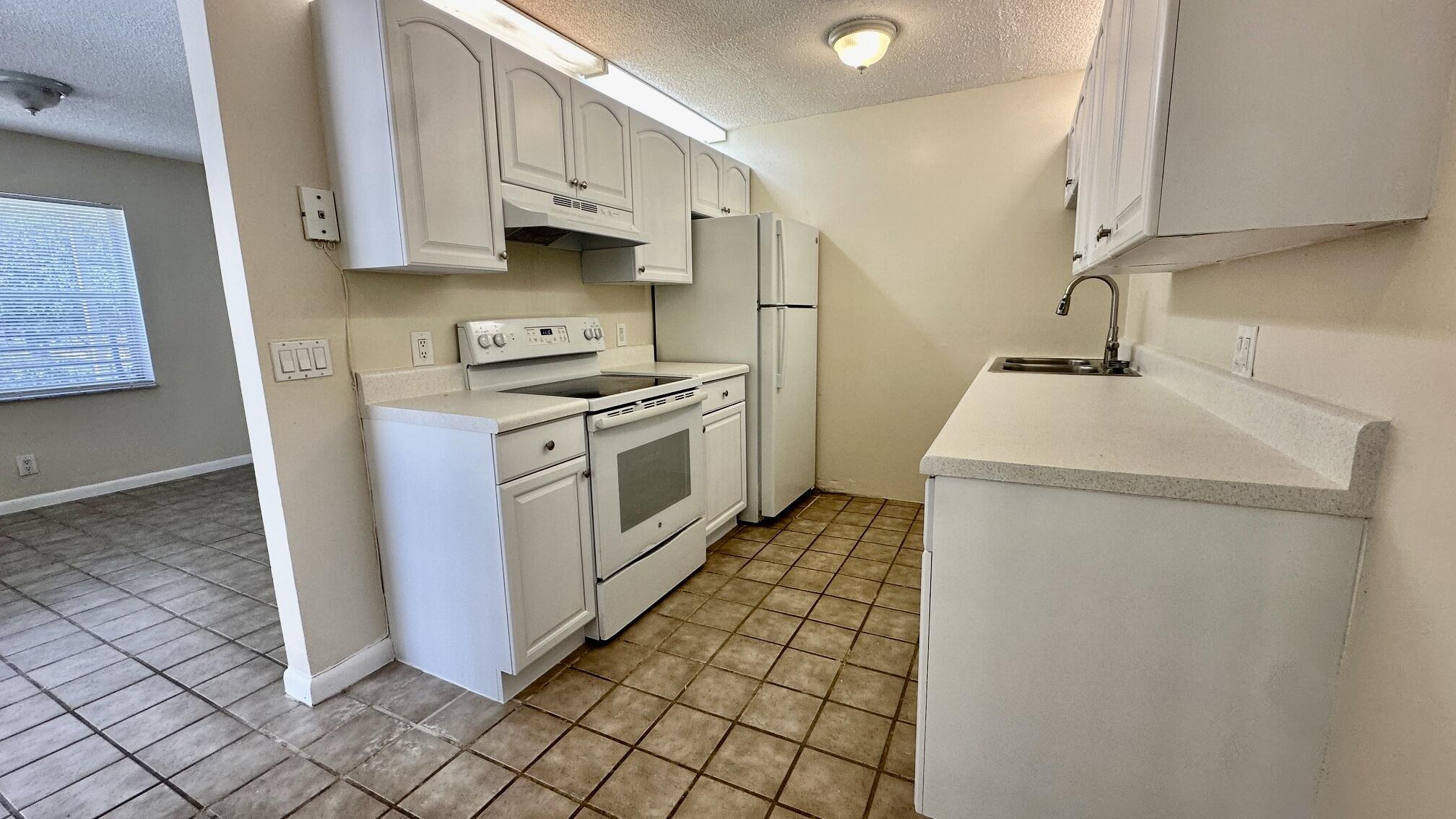 1443 NW 94th Way 1443