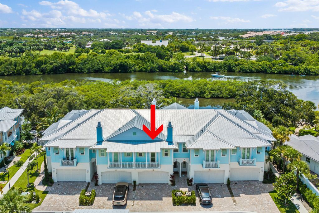 Photo of 622 Inlet Waters Circle, Jupiter, FL 33477 (MLS # R10900380)