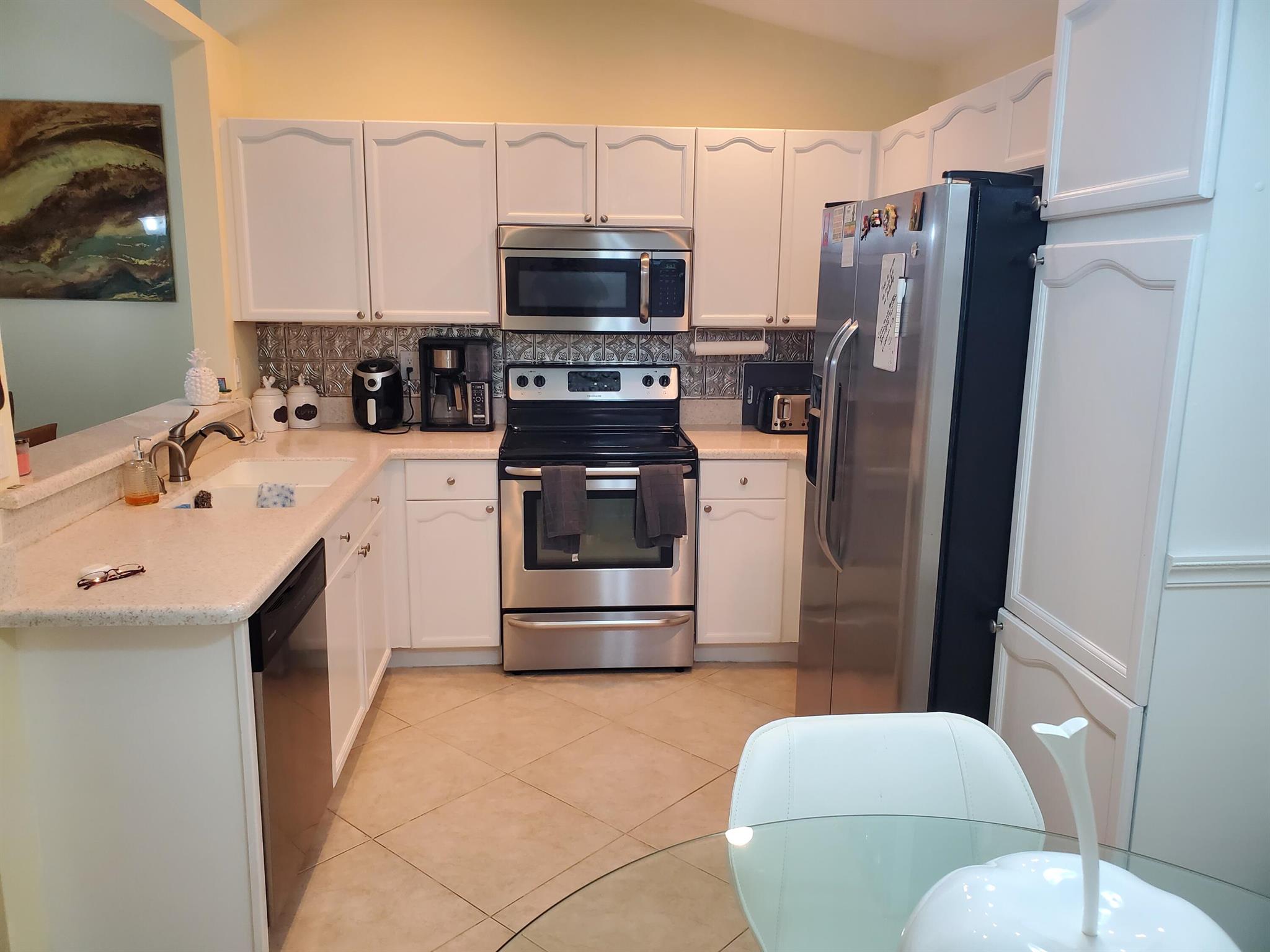 105 Harbor Lake Circle