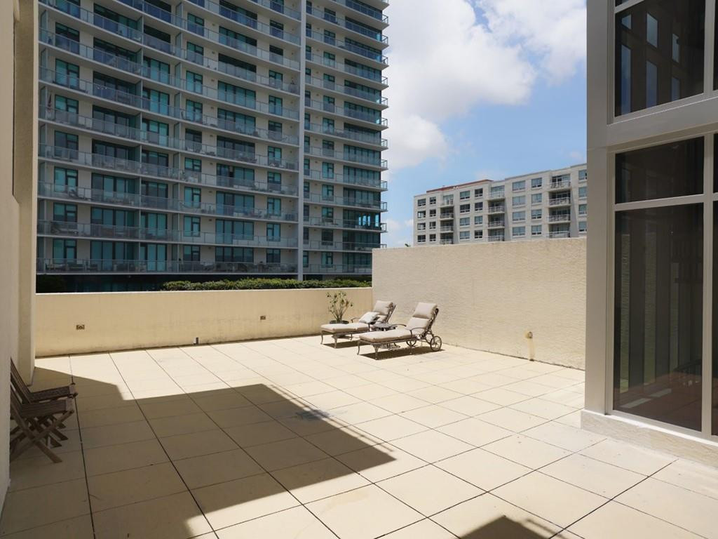 Four Midtown - Residential