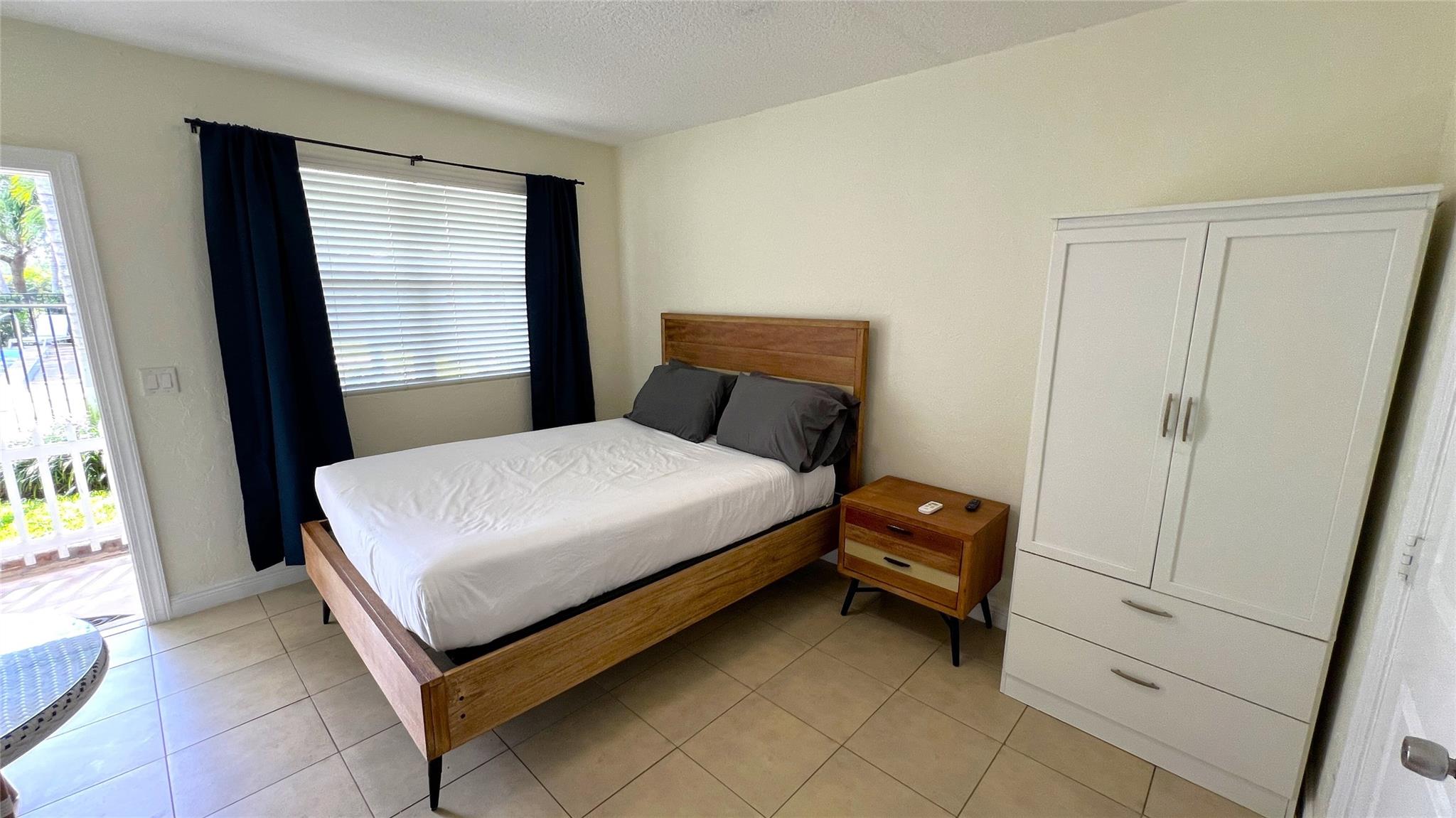 Lake Worth Town Add 01 - Residential Lease