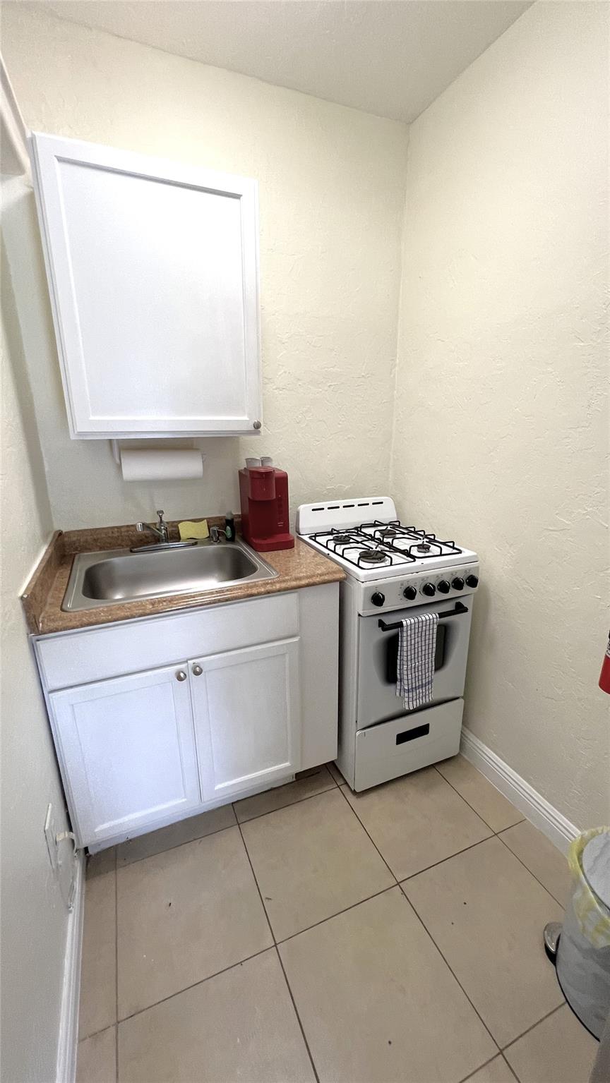 Lake Worth Town Add 01 - Residential Lease