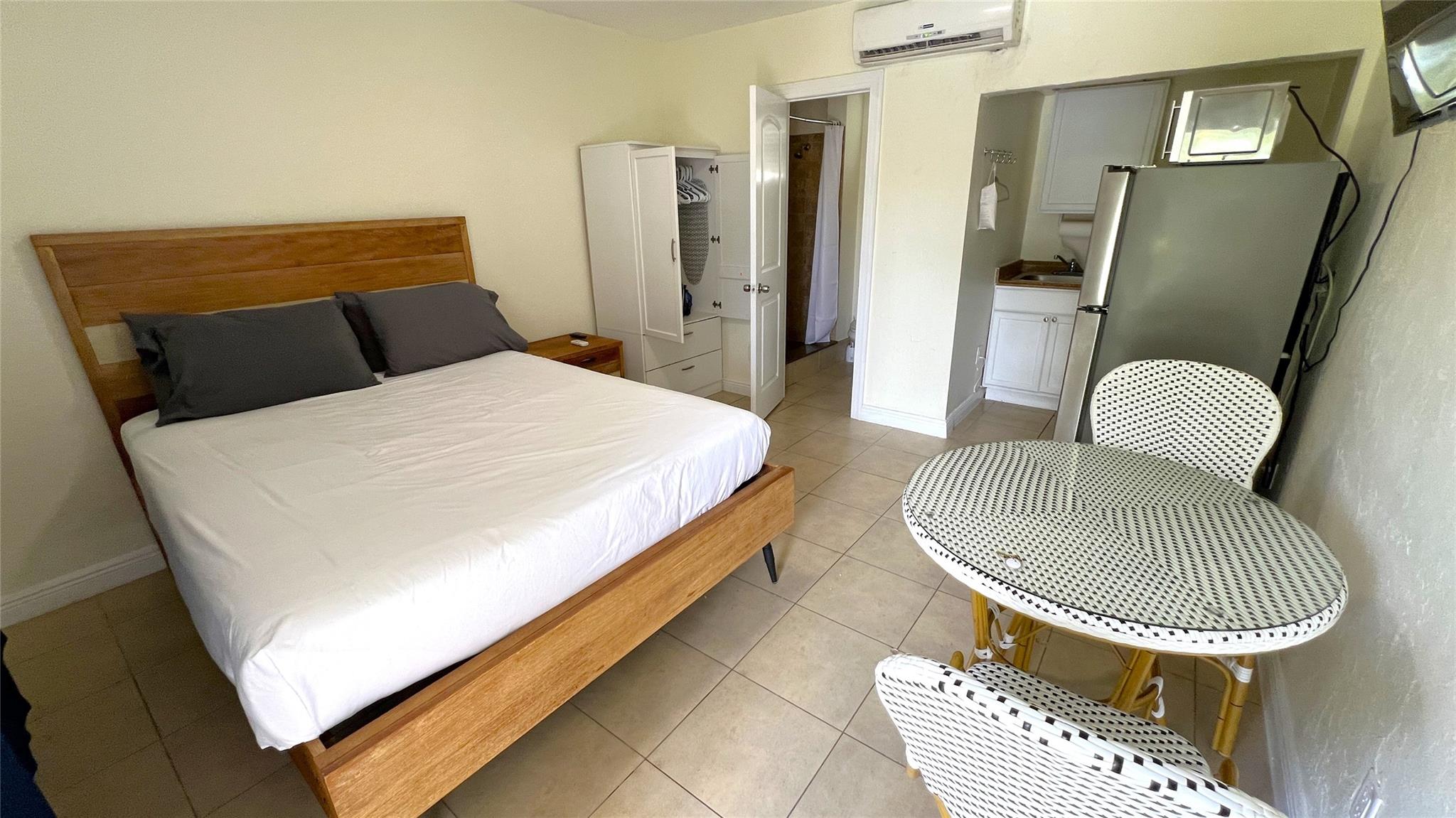 Lake Worth Town Add 01 - Residential Lease