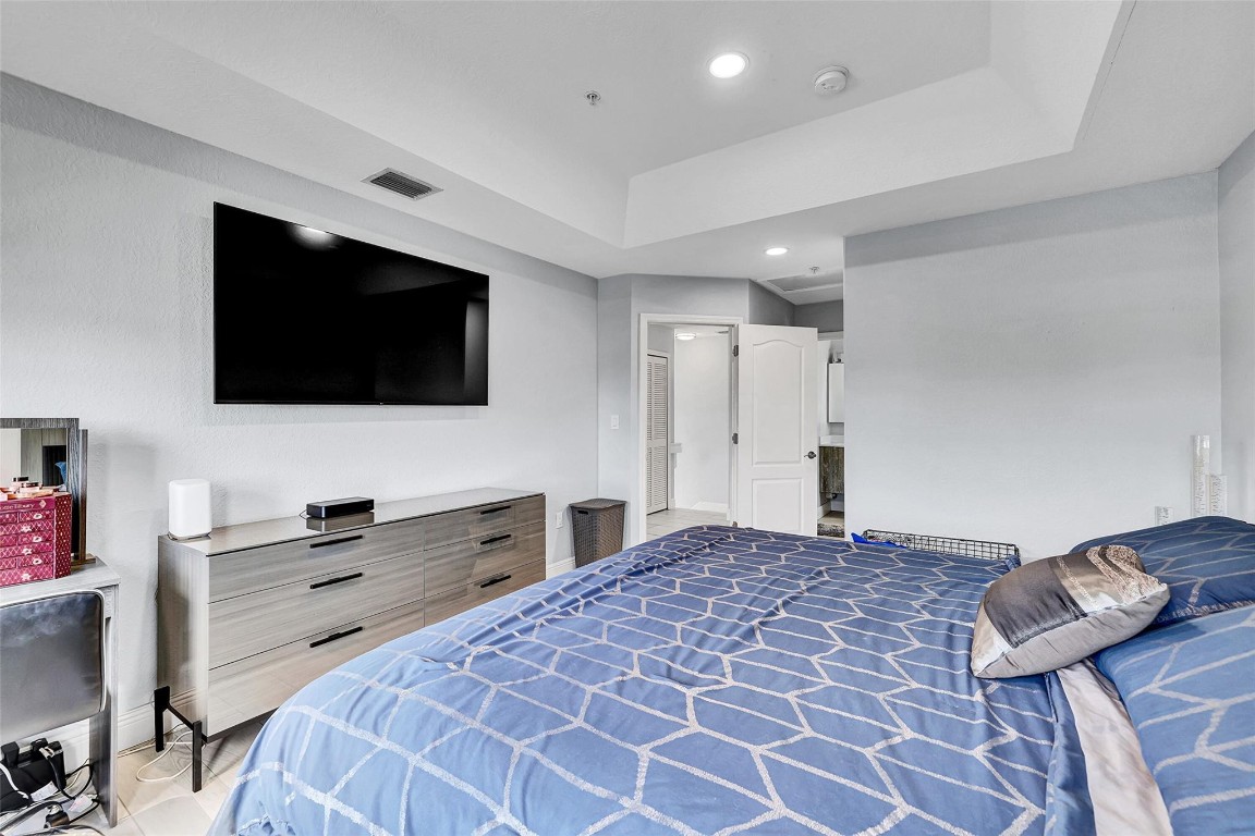 COURTYARDS AT JACARANDA - Residential