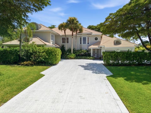Tiny photo for 11821 Pebblewood Drive, Wellington, FL 33414 (MLS # B26084918)