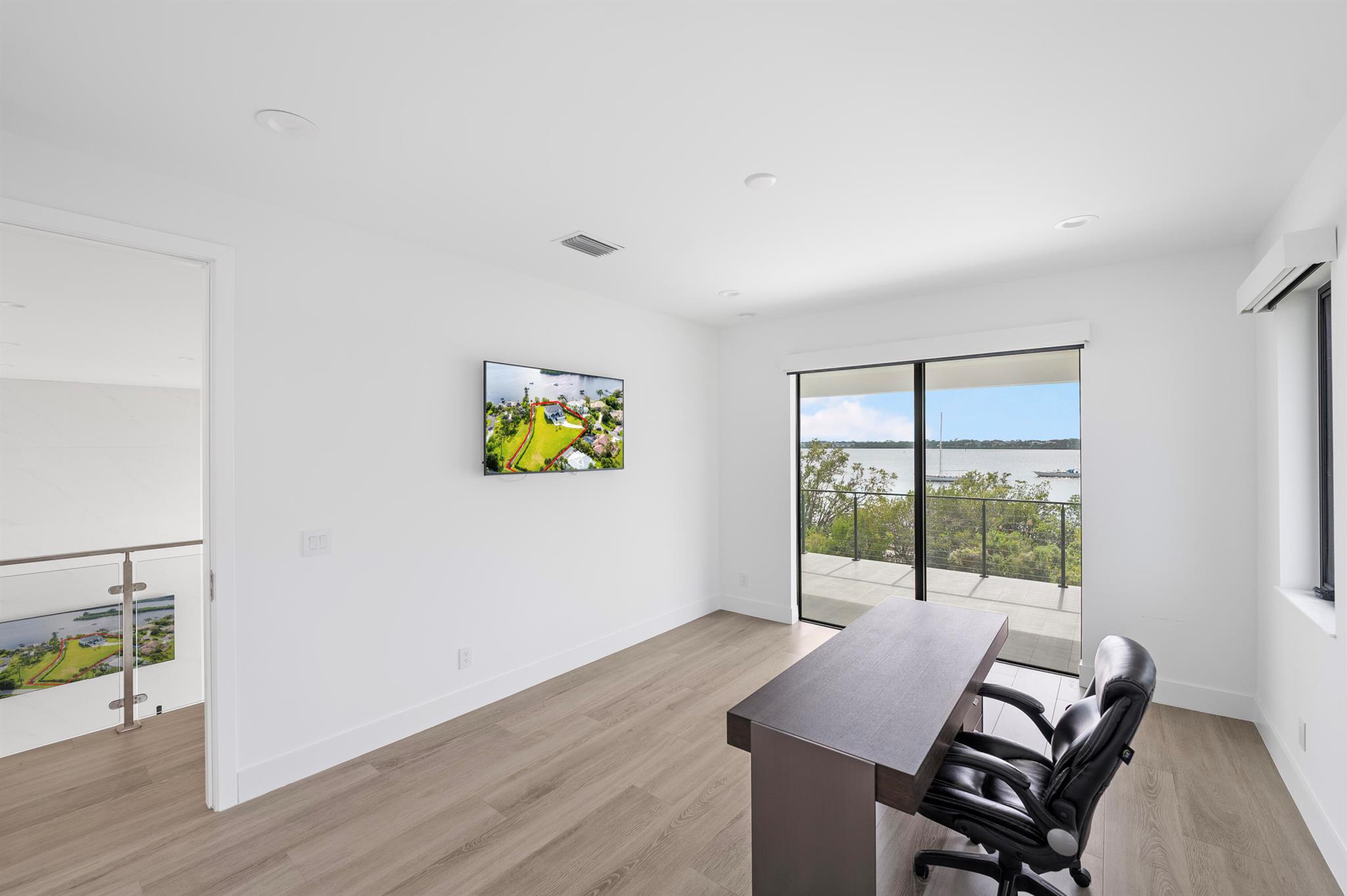 RIVER VISTA SUBDIVISION R - Residential