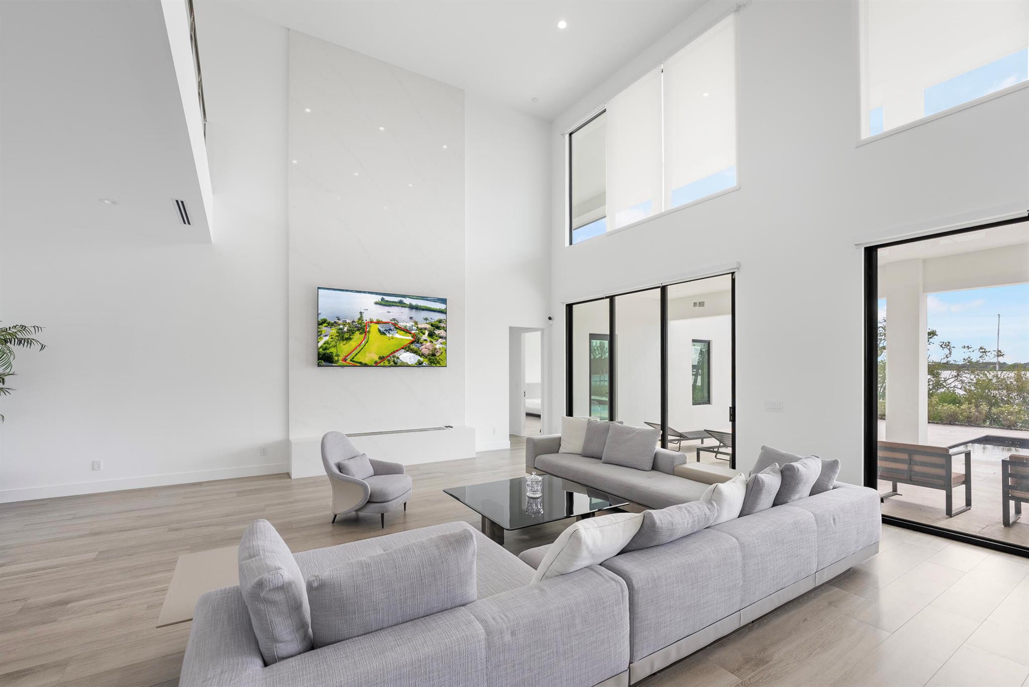 RIVER VISTA SUBDIVISION R - Residential