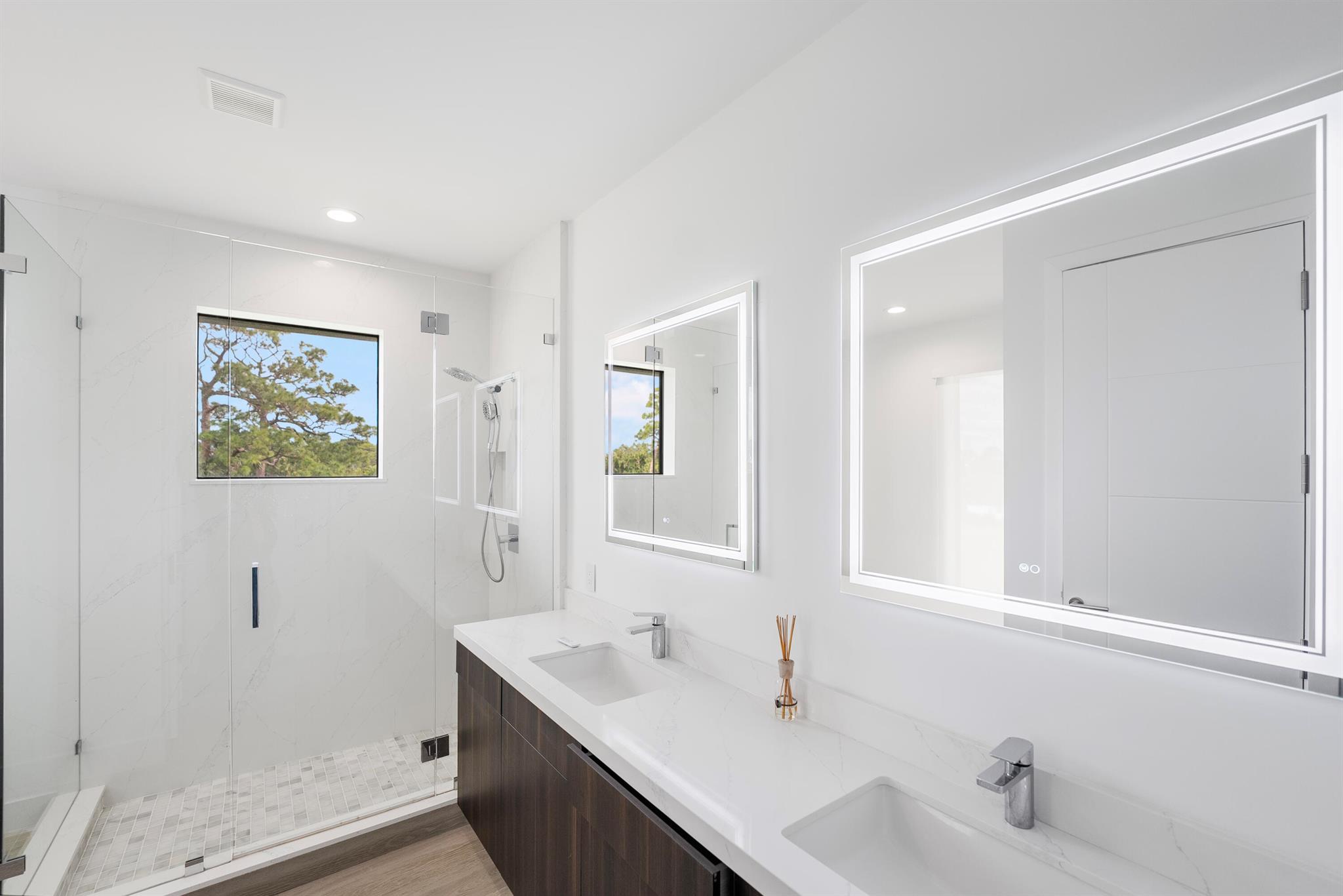 RIVER VISTA SUBDIVISION R - Residential