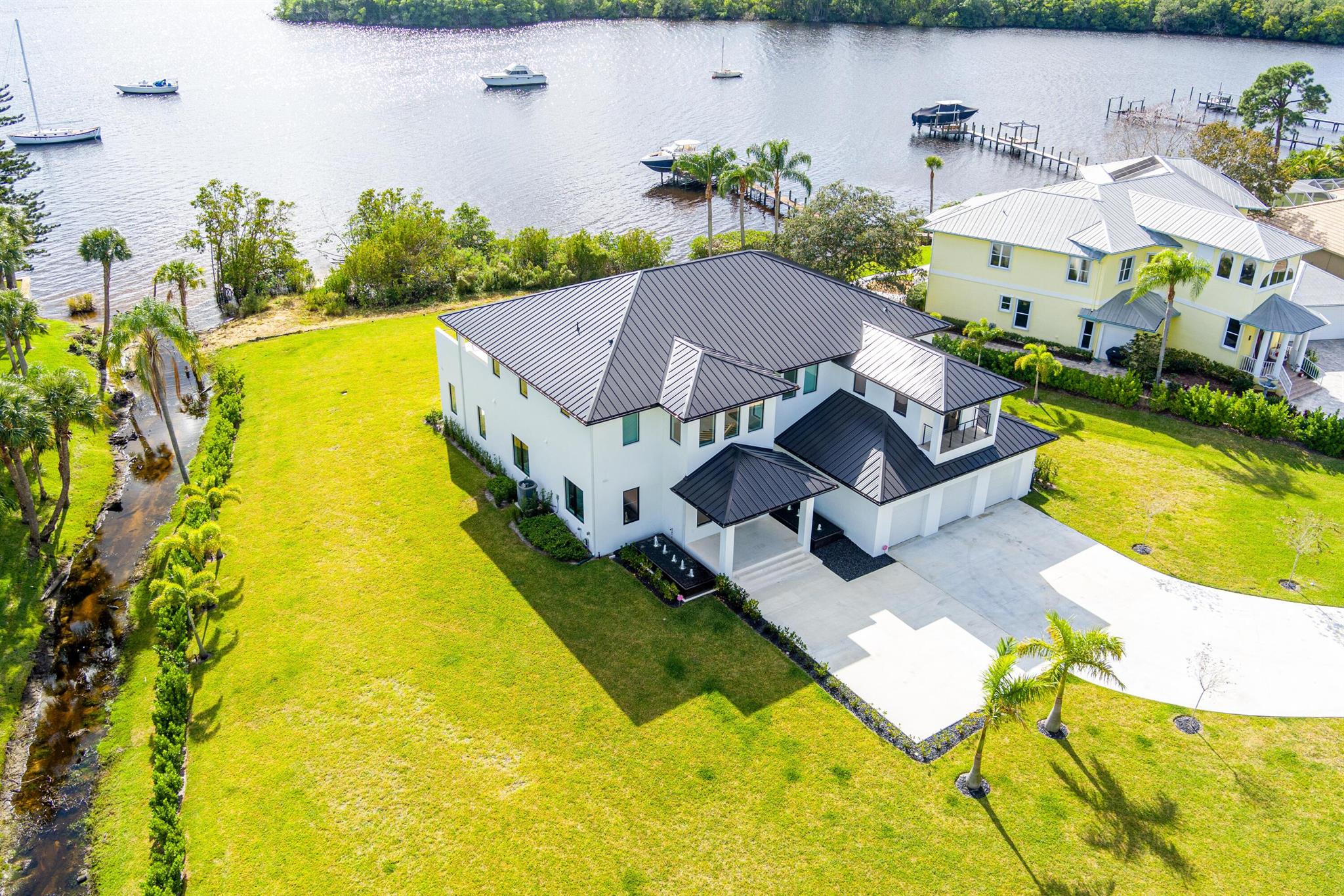 RIVER VISTA SUBDIVISION R - Residential