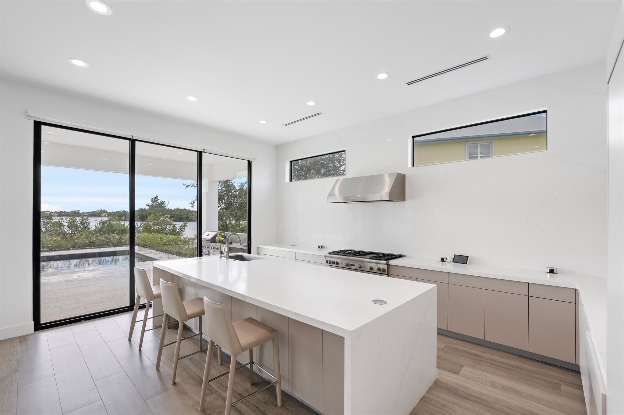 RIVER VISTA SUBDIVISION R - Residential