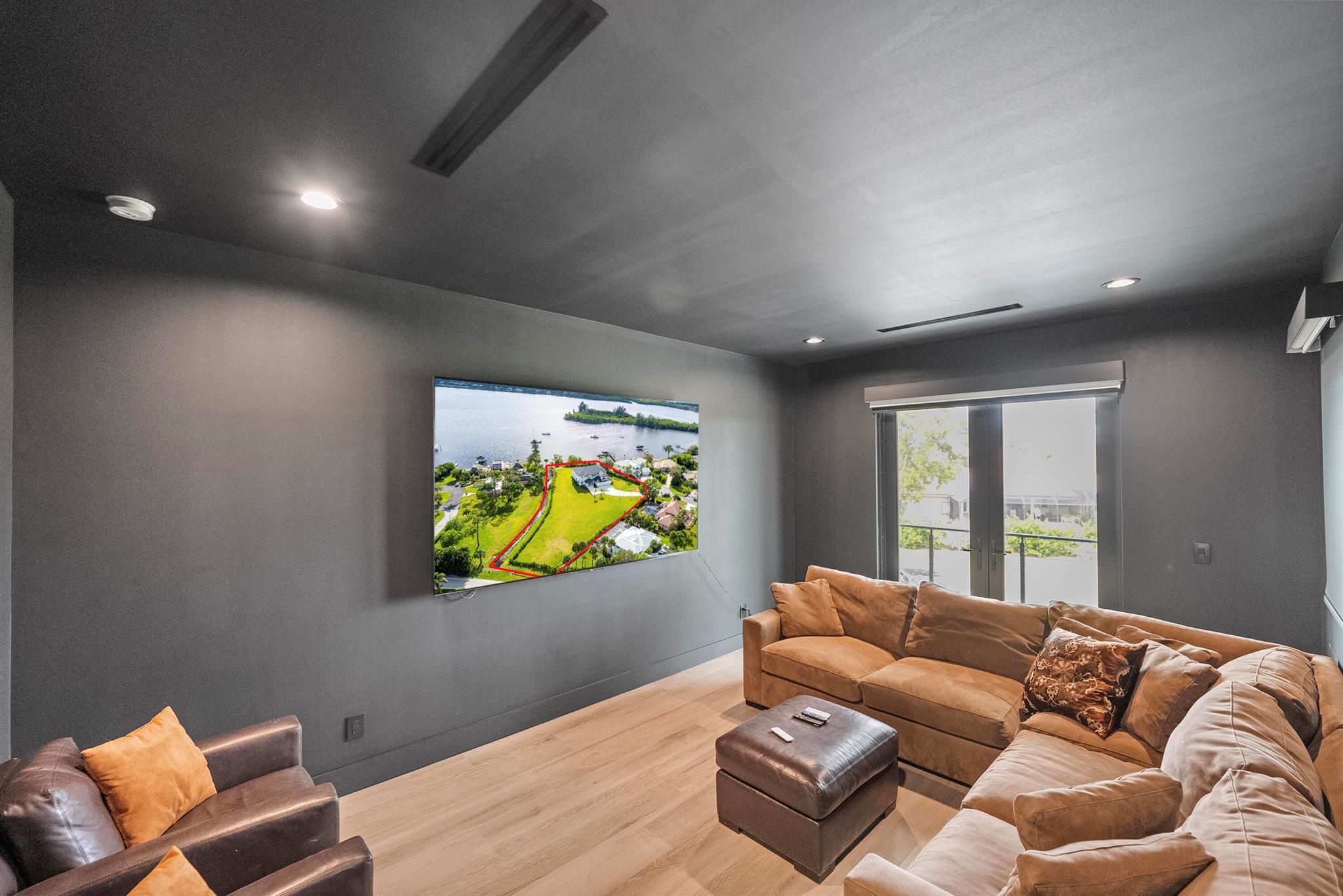RIVER VISTA SUBDIVISION R - Residential