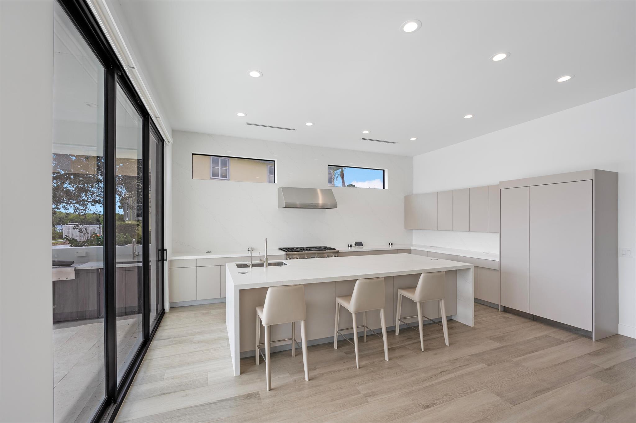 RIVER VISTA SUBDIVISION R - Residential