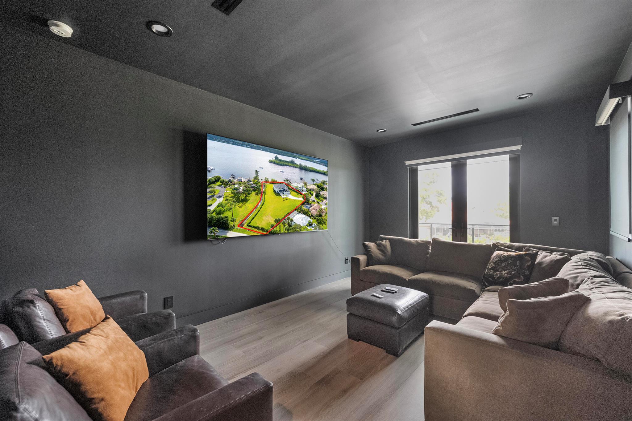 RIVER VISTA SUBDIVISION R - Residential
