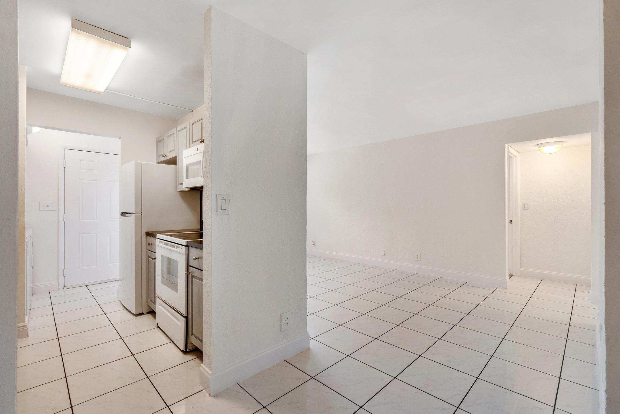 SPRING COVE CONDO - Residential Lease