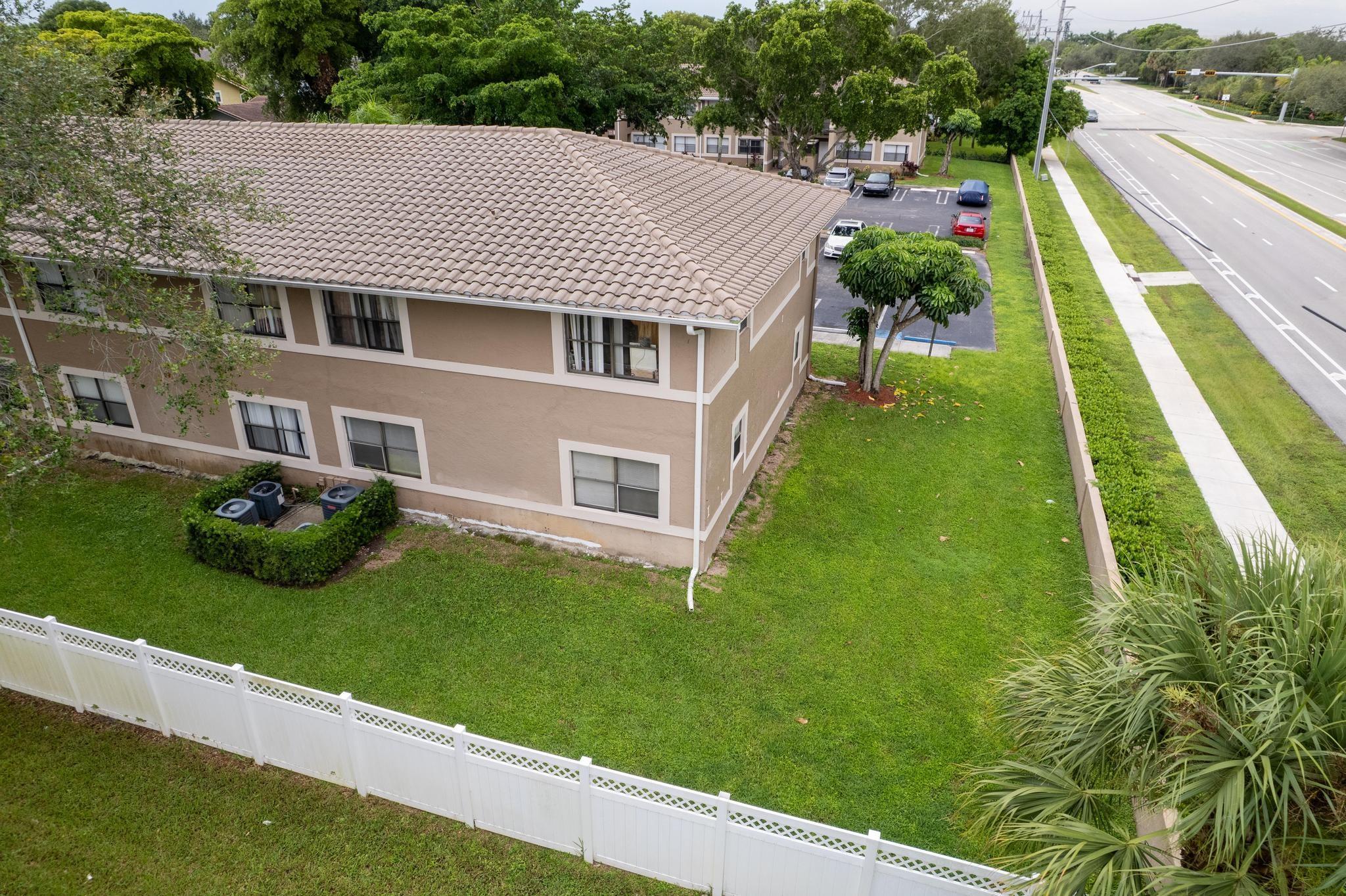 SPRING COVE CONDO - Residential Lease