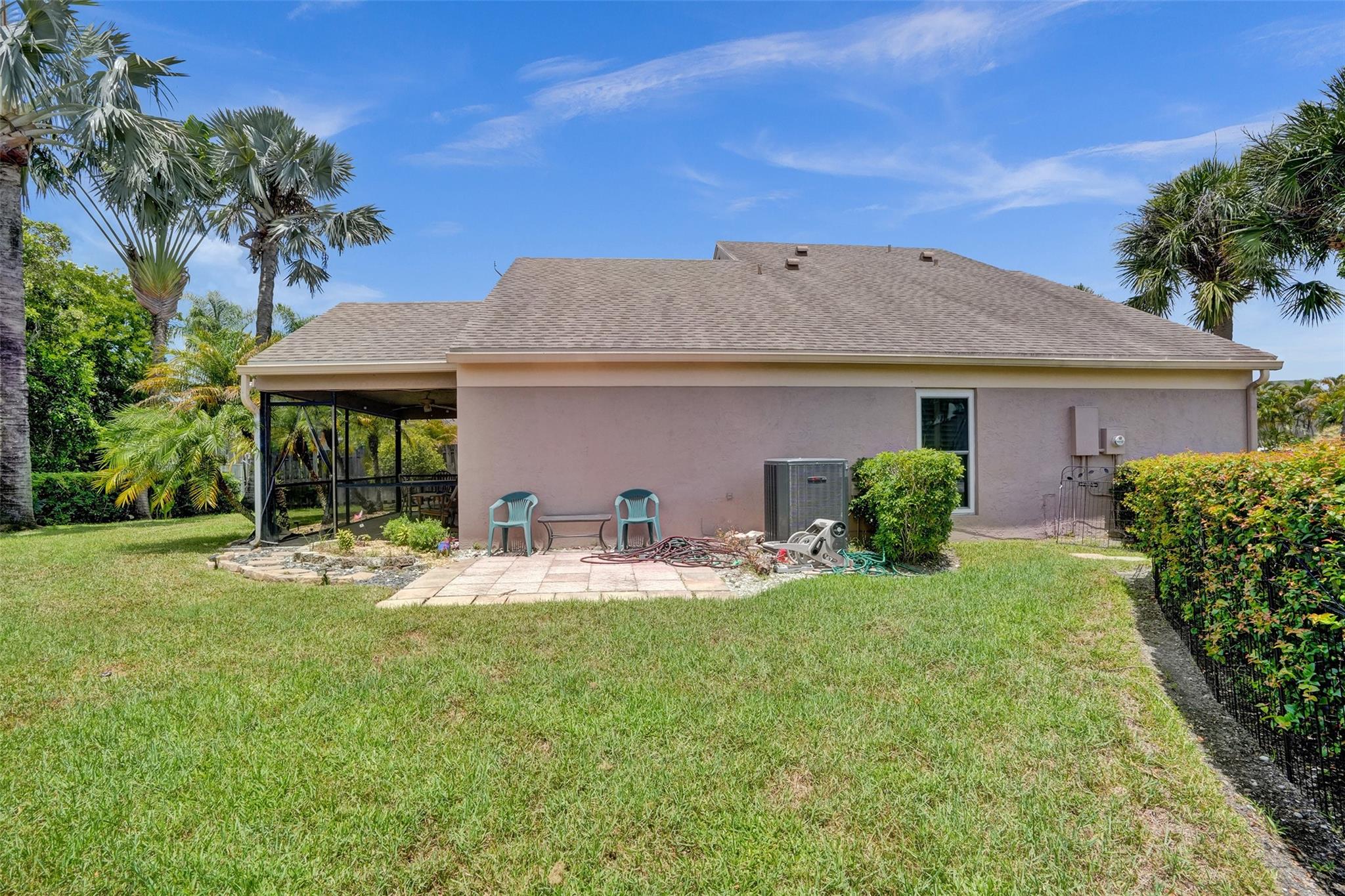 22601 Middletown Dr, Boca Raton, FL, 33428/$640,000 4 22601 Middletown Dr