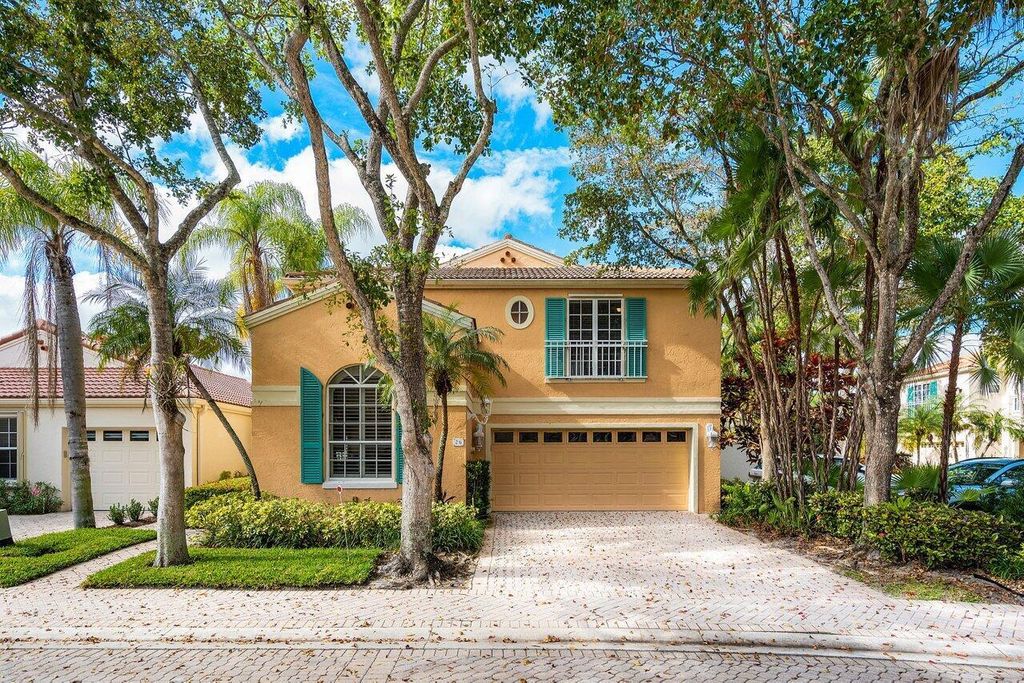 Photo of 26 Via Aurelia, Palm Beach Gardens, FL 33418 (MLS # R10890314)