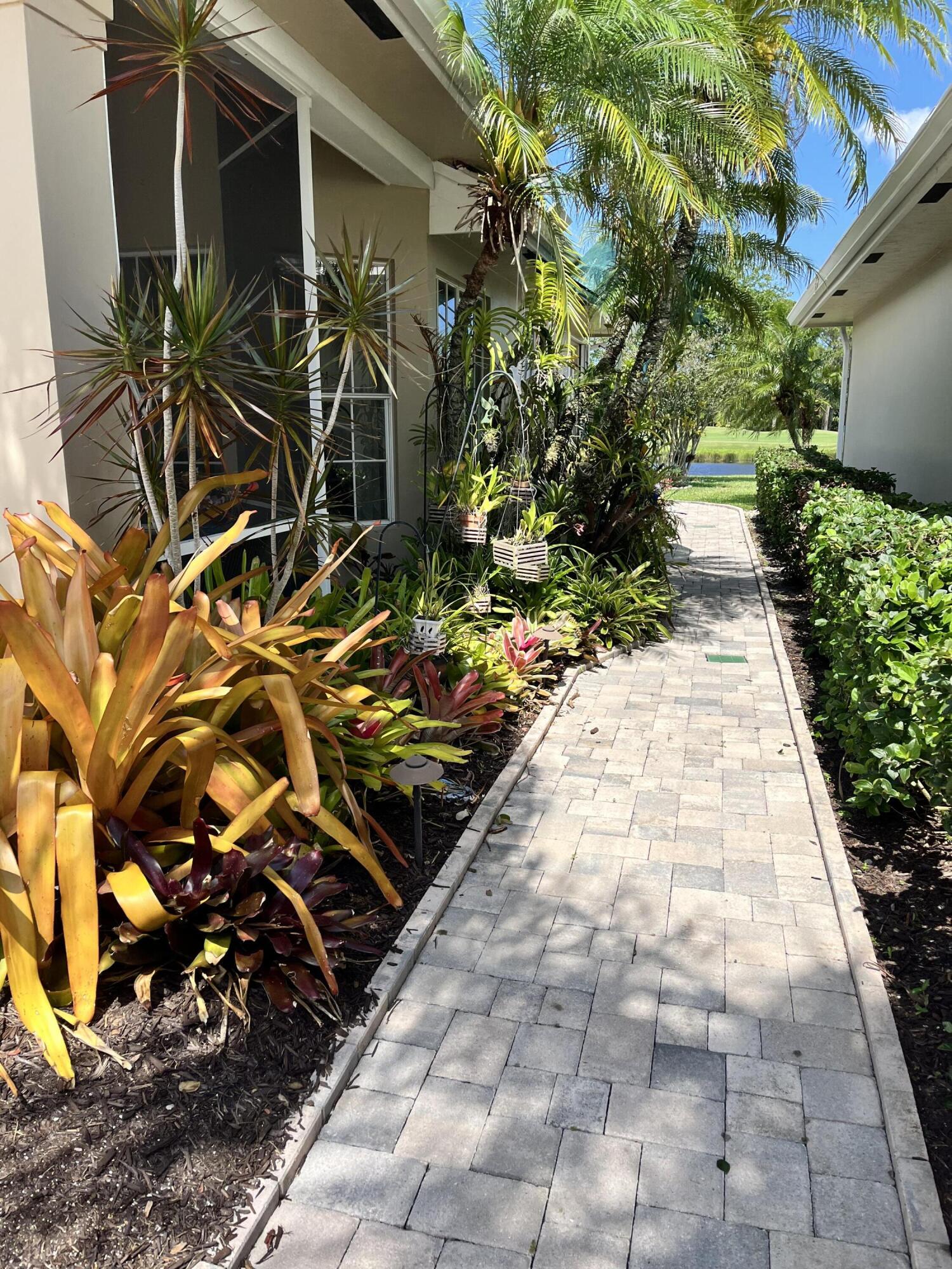 FAIRWAY ISLE PARCEL 8 BLK 15 - Residential