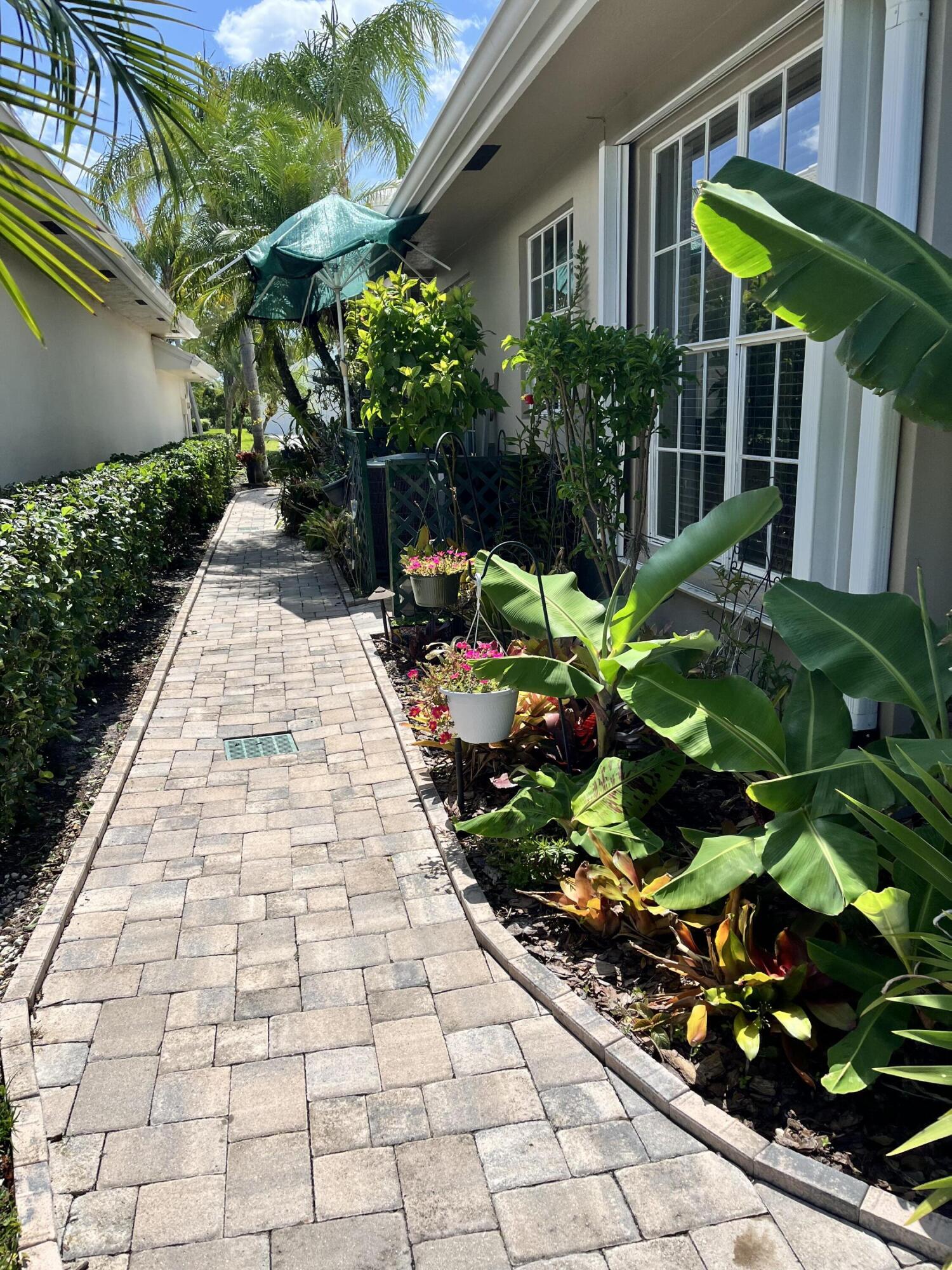 FAIRWAY ISLE PARCEL 8 BLK 15 - Residential